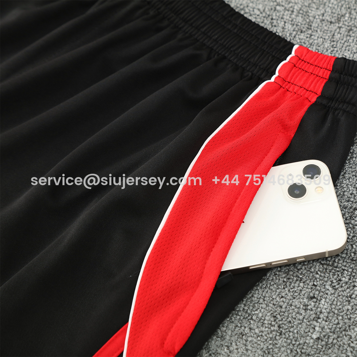 SIUjerseys-Manchester United 25-26 Short-Sleeve Training Set - Red Edge White Top & Black Shorts