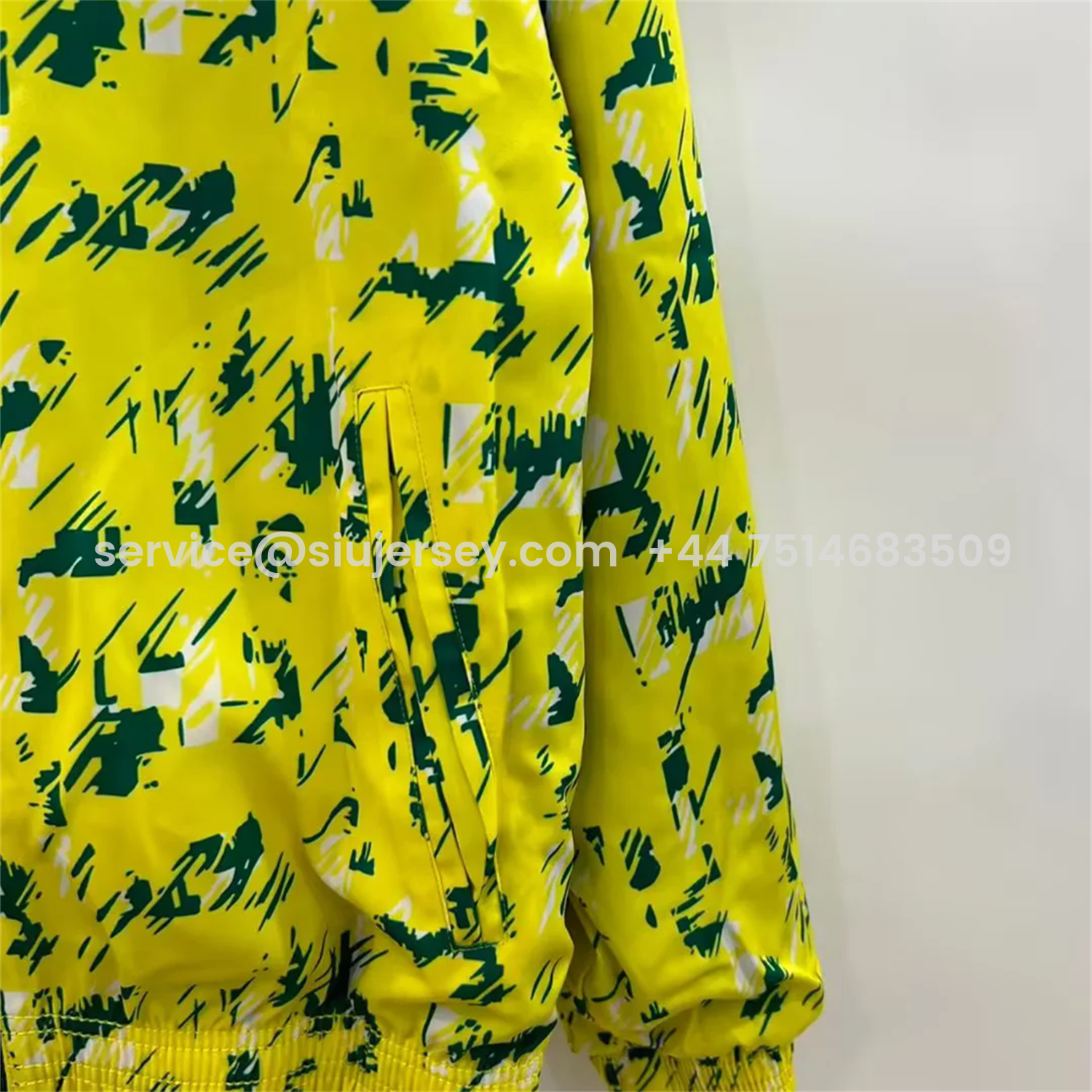 SIUjerseys-Real Betis 25-26 Double Sided Reversible Windbreaker - Green & Yellow