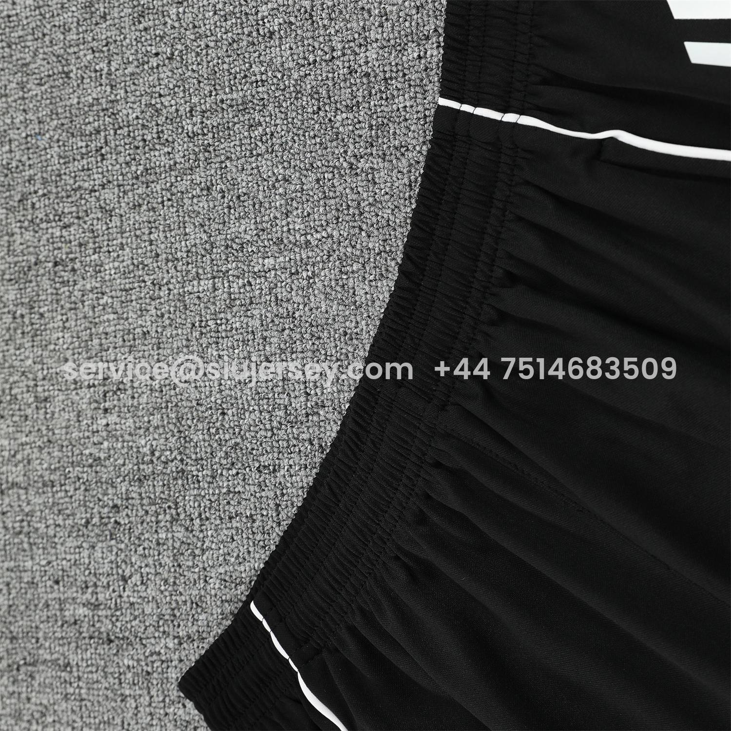 SIUjerseys-Real Madrid 25-26 Vest Training Set - Grey Arrow Pattern Vest & Black Shorts