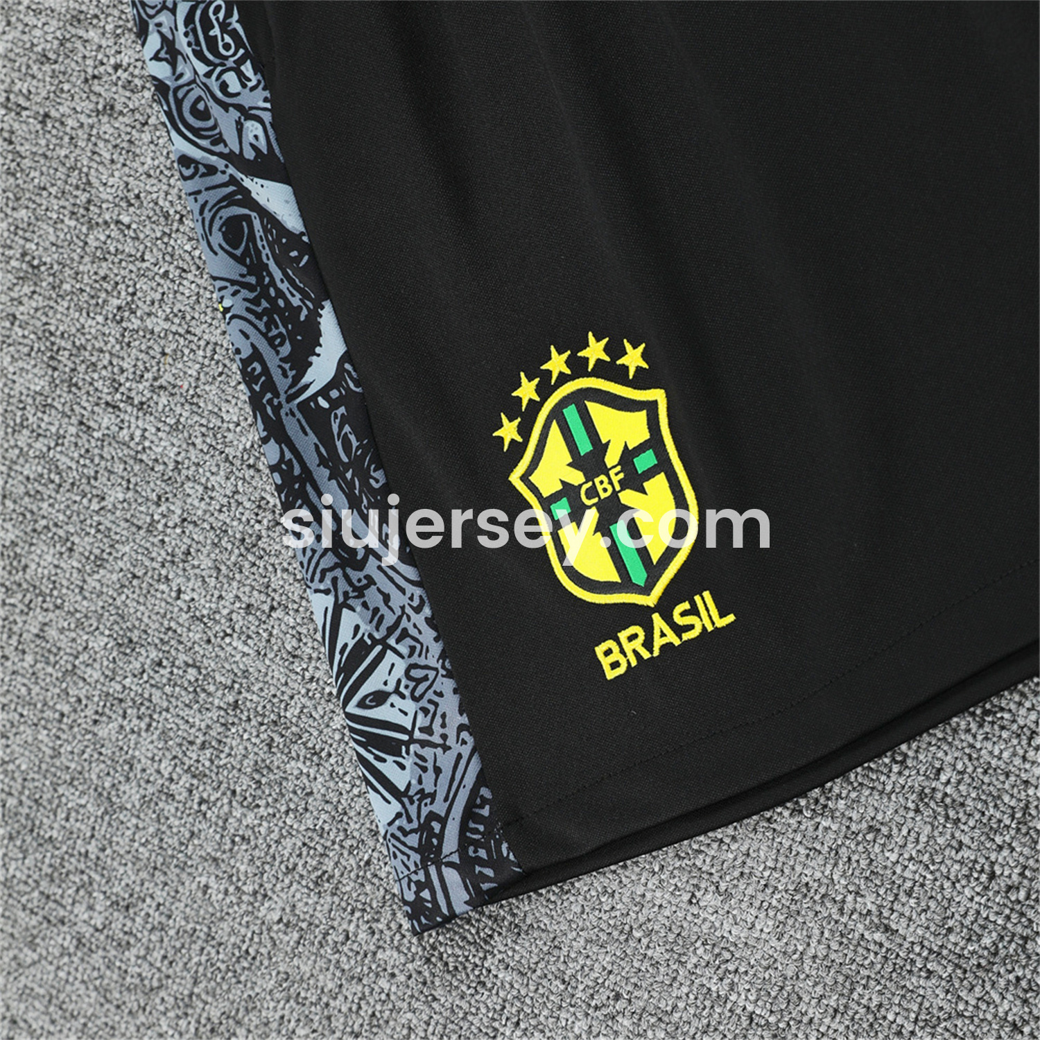 SIUjerseys-Brazil 25-26 White Jesus Statue Short-Sleeve Training Set - White Top & Black Shorts