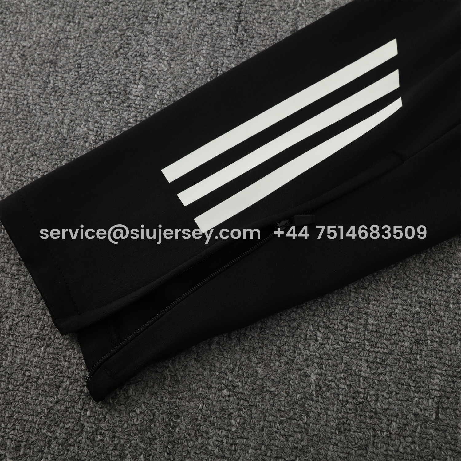 SIUjerseys-Manchester United 25-26 Traning Hoodie Set - Flowing Red Hoodie With Black Pants