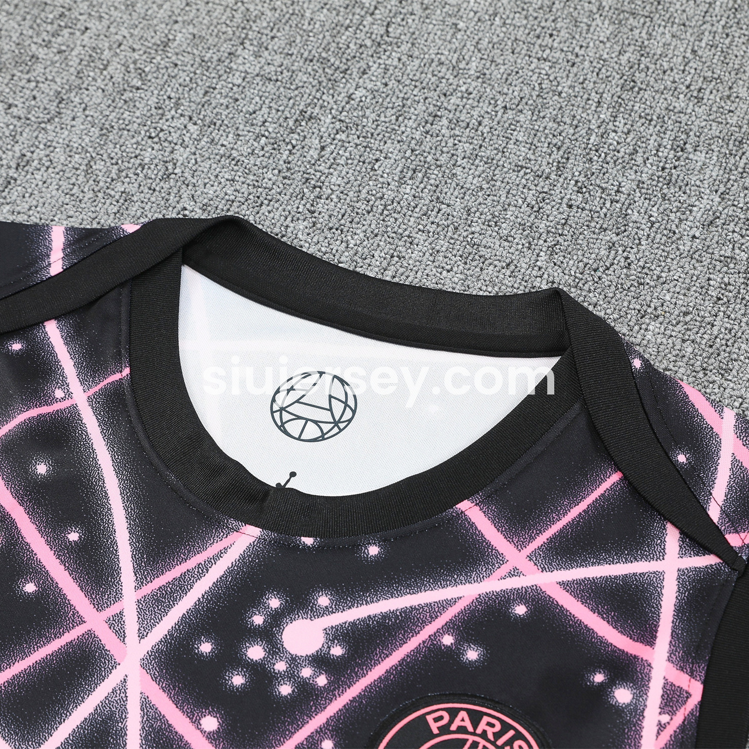 SIUjerseys-Paris Saint-Germain PSG 25-26 Vest Training Set - Pink Fluorescent Rays Black Vest & Black Shorts