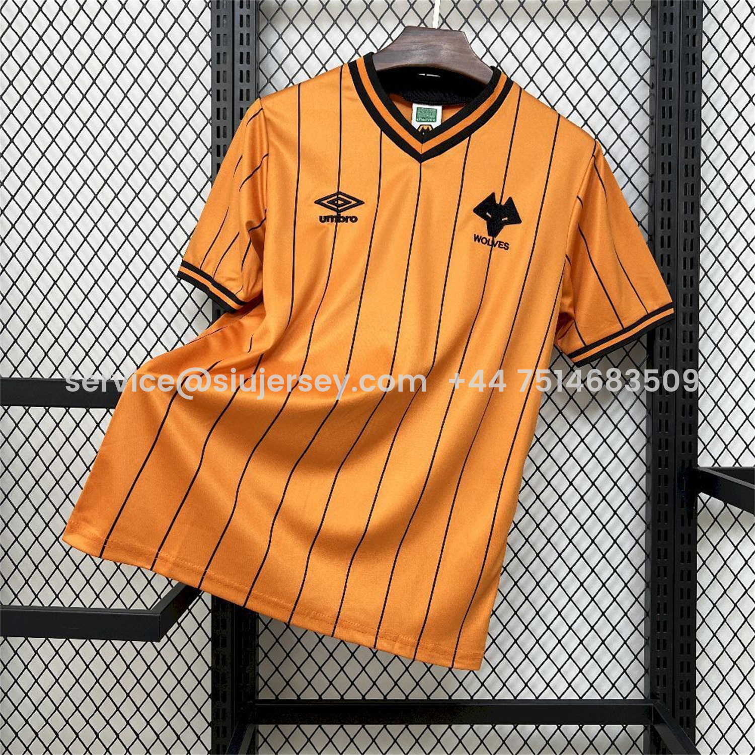 SIUjerseys-Retro Wolverhampton Wanderers Wolves 1985-86 Home Jersey