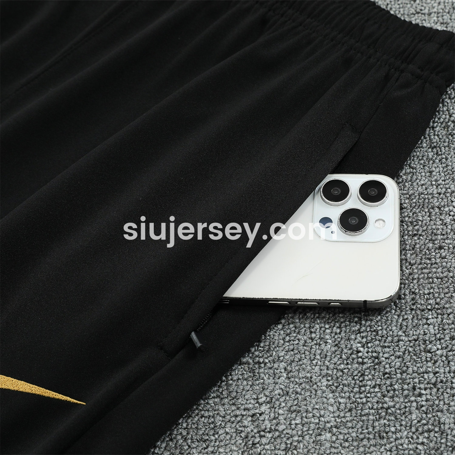 SIUjerseys-Barcelona 25-26 POLO Short-Sleeve Training Set - Light Brown Top and Black Pants