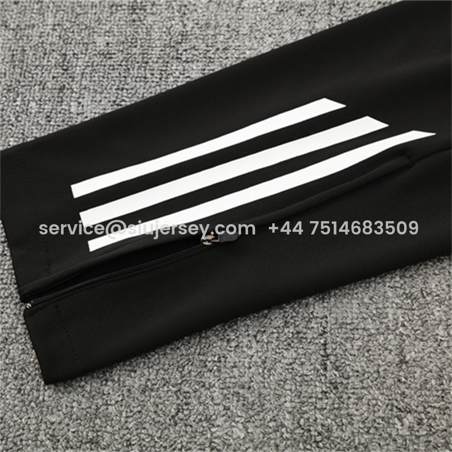 SIUjerseys-Liver.pool 25-26 Kids Long Sleeve Training Set - Green Top & Black Pants