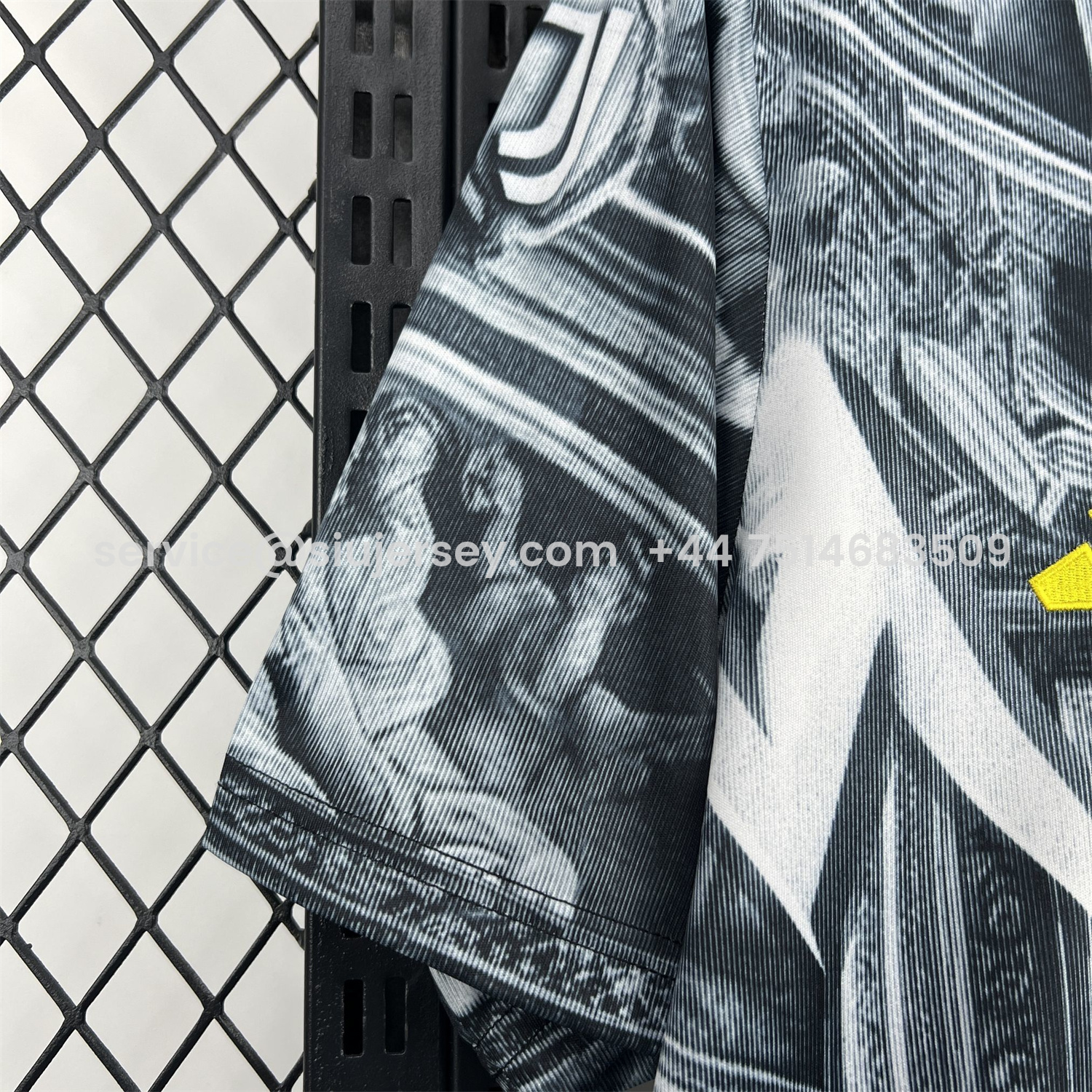 SIUjerseys-Juventus 25-26 Pre-Match Training Jersey - Fans Version