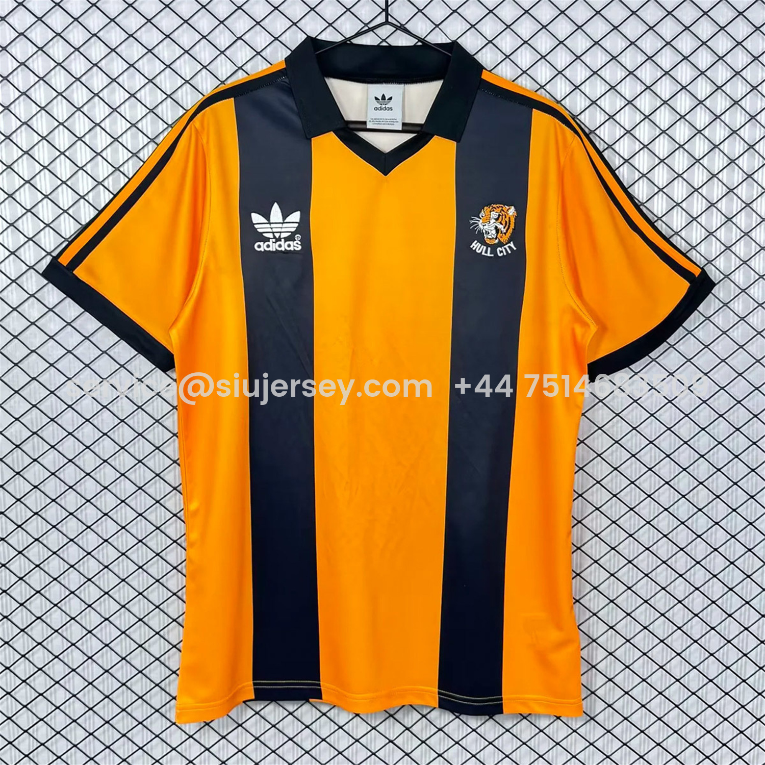 SIUjerseys-Retro Hull City 1981-82 Home Jersey
