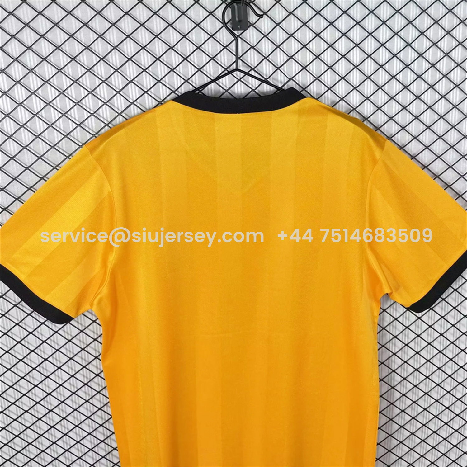 SIUjerseys-Retro Wolverhampton Wanderers Wolves 1986-88 Home Jersey