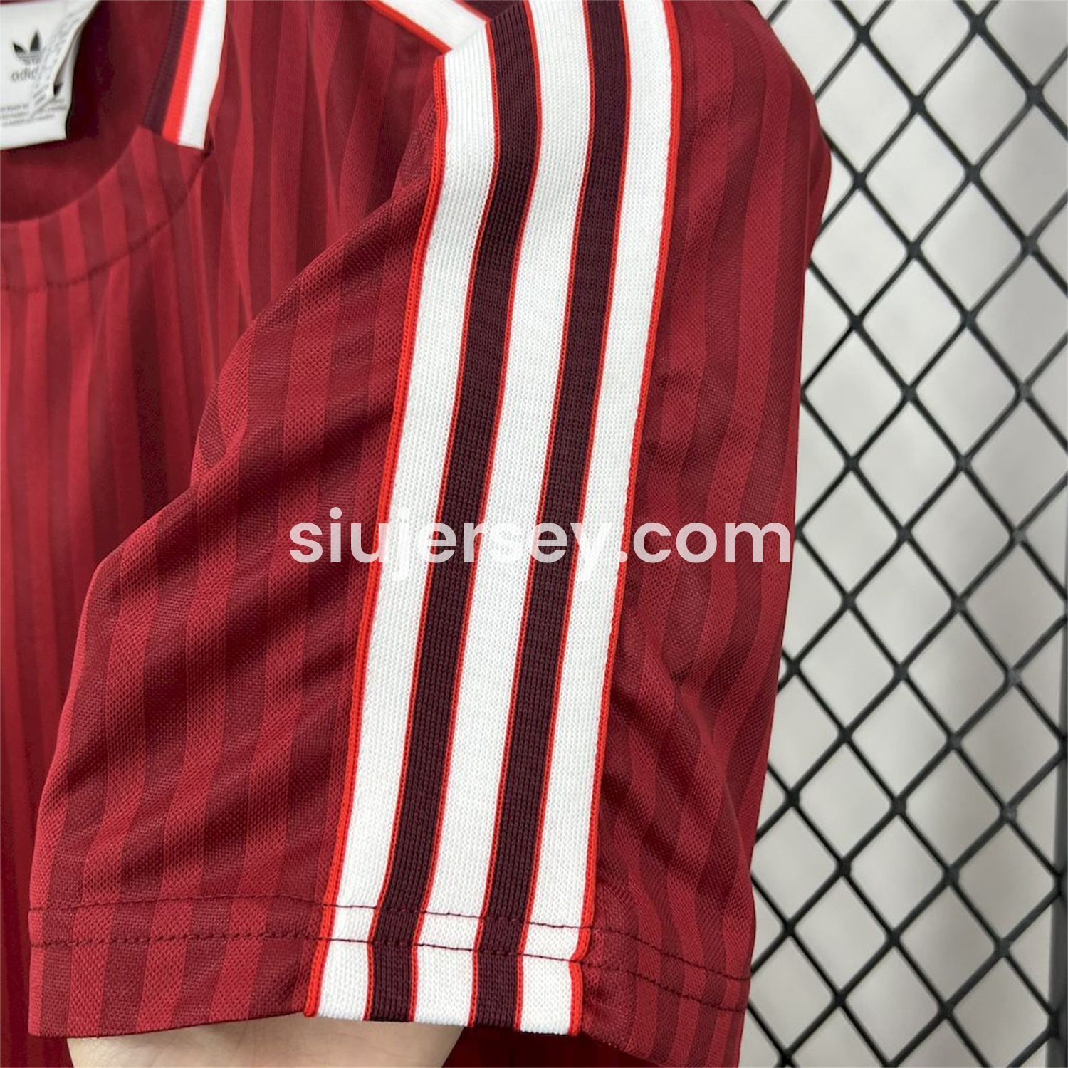 SIUjerseys-Bayern Munich 24-25 Red Terrace Icon Retro Jersey - Fans Version
