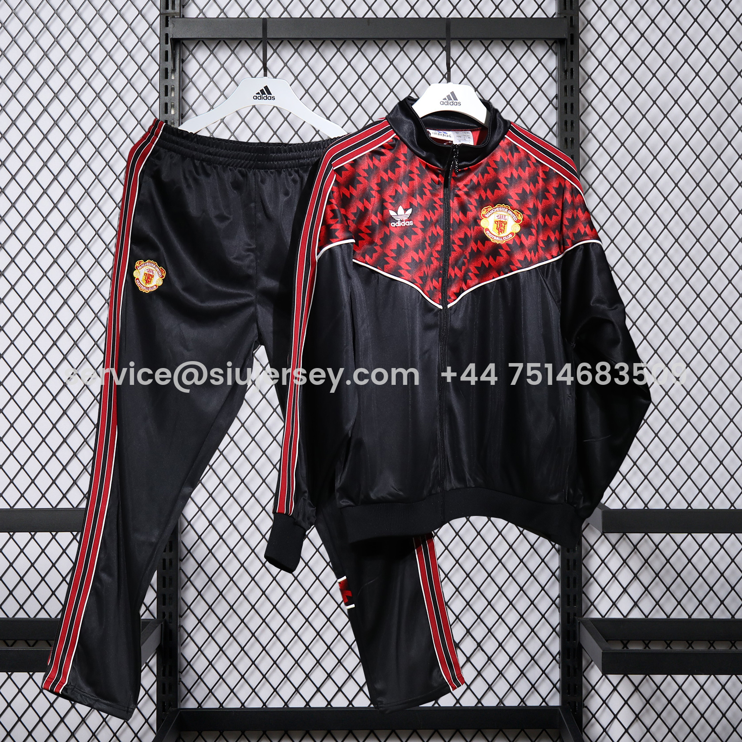 SIUjerseys-Manchester United 25-26 Training Set - Red Black Top and Black Pants