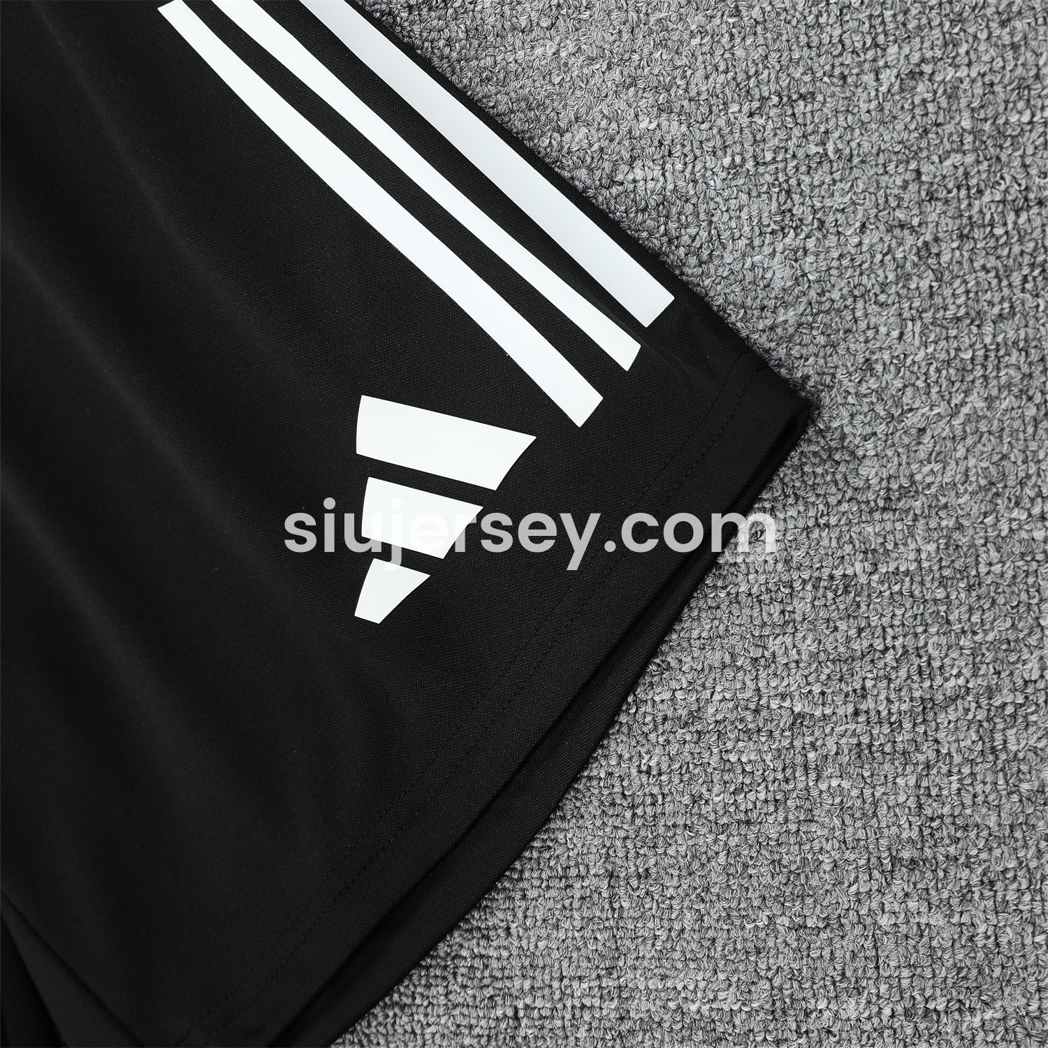 SIUjerseys-Atletico Mineiro 25-26 Short-Sleeve Kids Training Set - Black Top With Black Shorts