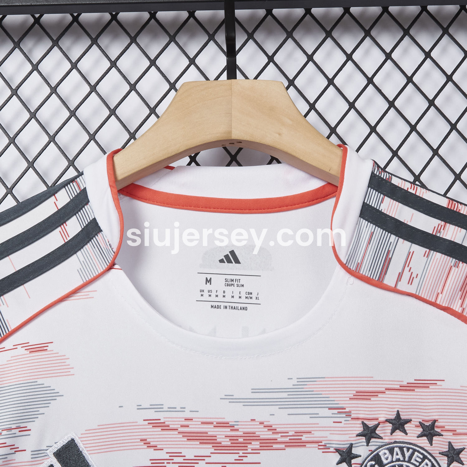 SIUjerseys-【MÜLLER 25 Pattern】Bayern Munich 25-26 Away Jersey - Fans Version