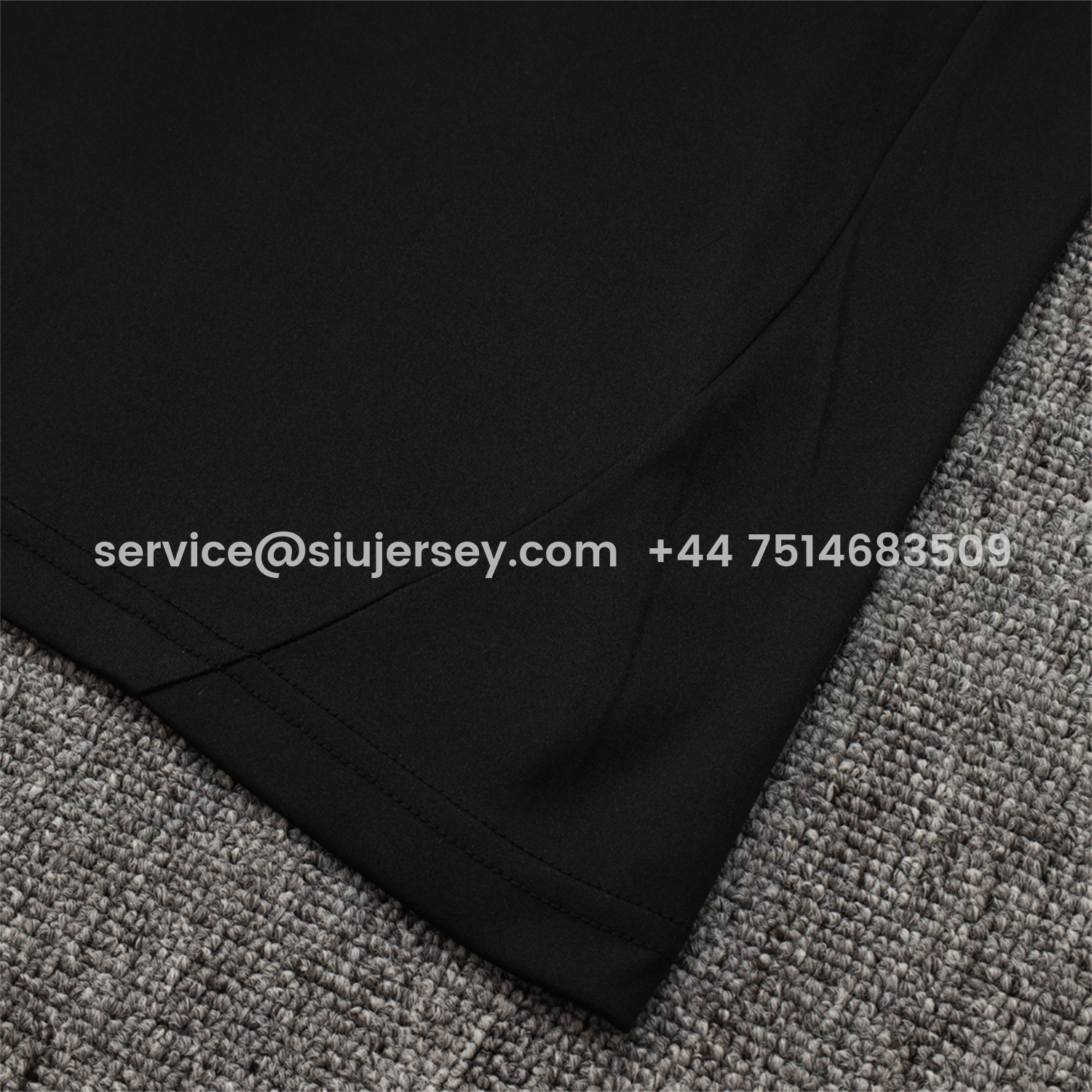 SIUjerseys-Liver.pool 25-26 Vest Training Set - Black Vest & Black Shorts