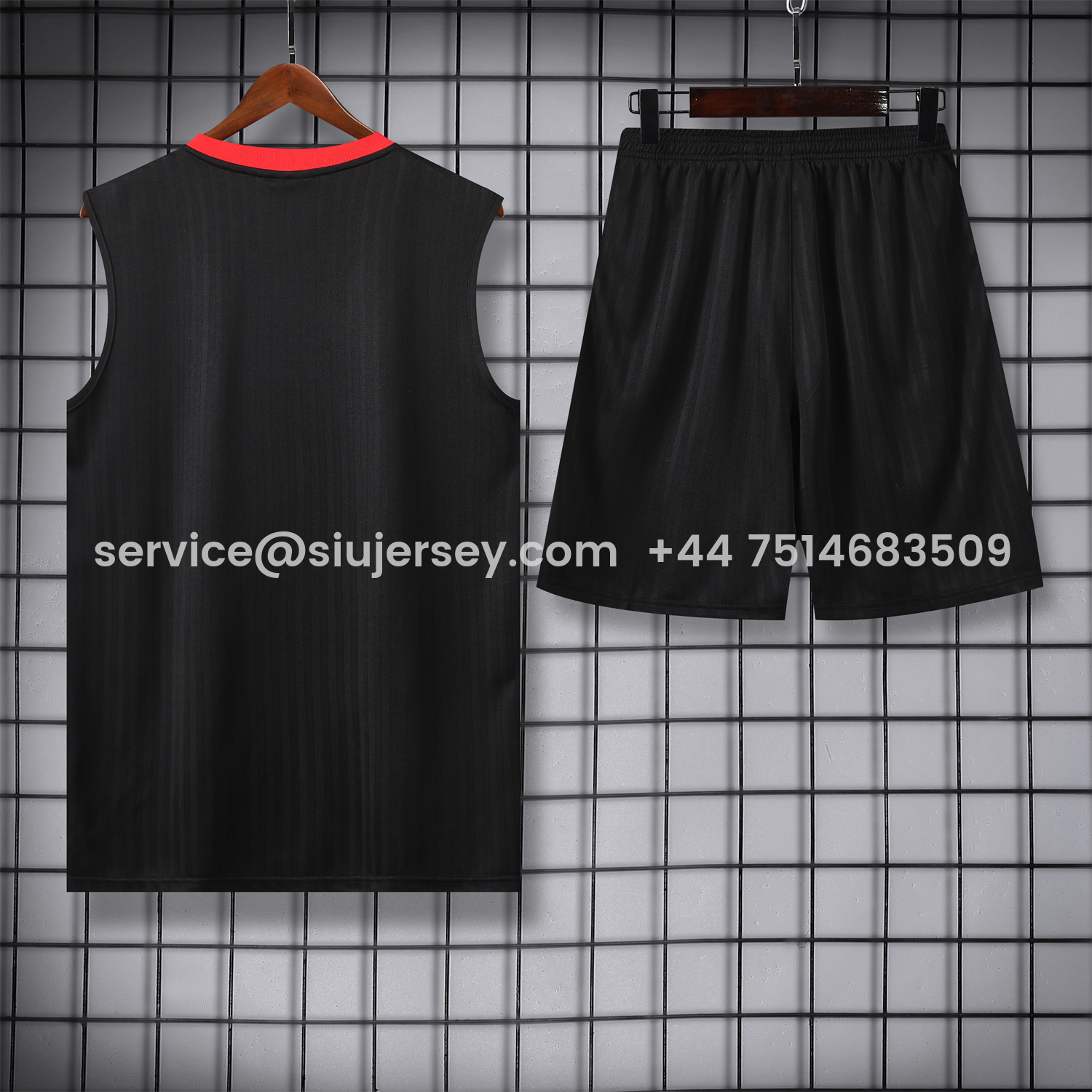 SIUjerseys-Manchester United 25-26 Vest Training Set - Red Retro Logo Black Vest & Black Shorts