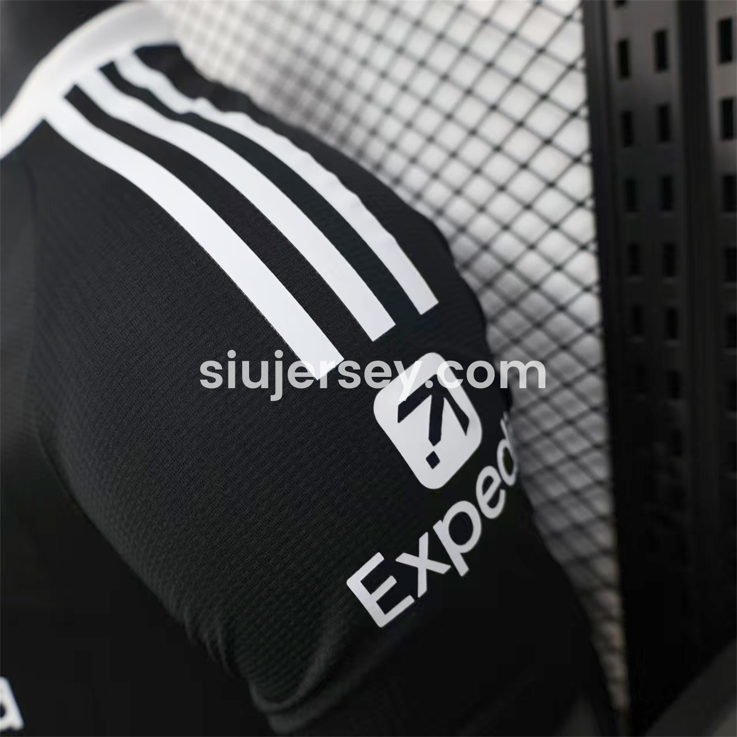 SIUjerseys-Liver.pool 25-26 Black Trefoil Goalkeeper Jersey - Player Version