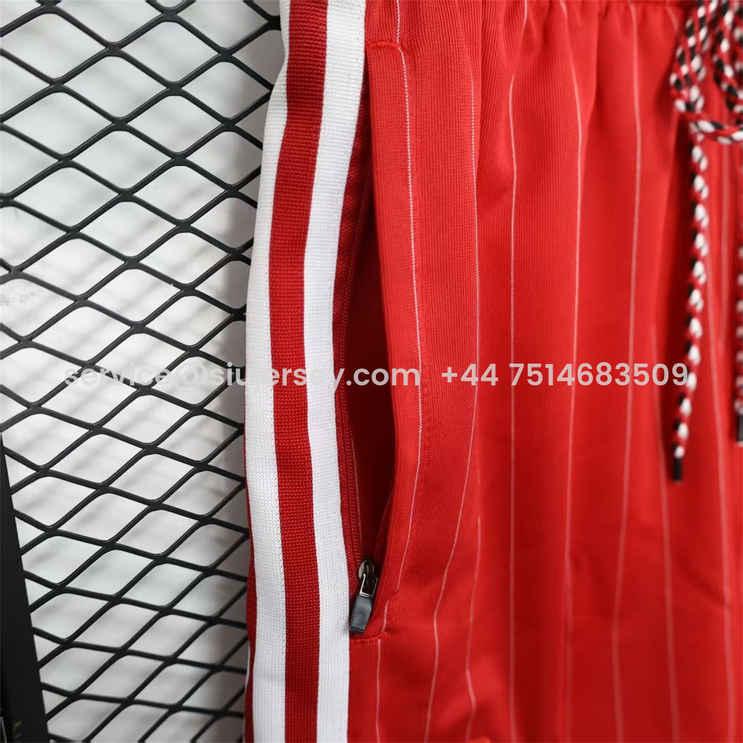 SIUjerseys-Manchester United 25-26 Trefoil Red Travel Shorts - Player Version