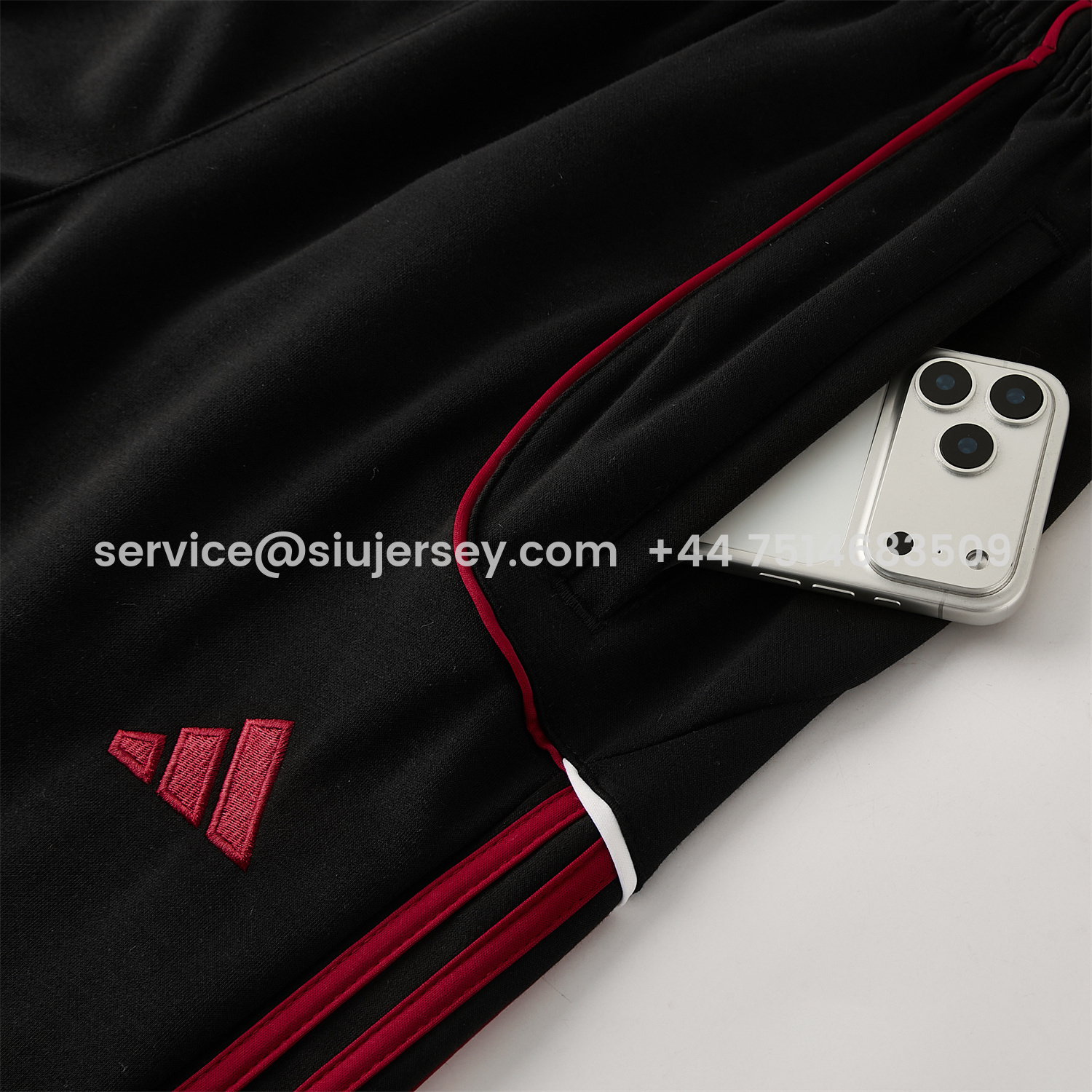 SIUjerseys-Liver.pool 25-26 Hooded Windbreaker Training Set - Black Top & Black Pants
