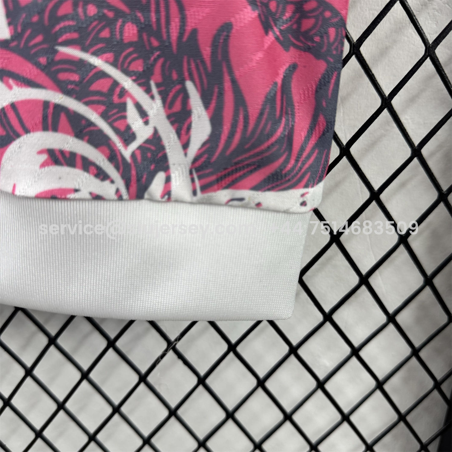 SIUjerseys-Women's Real Madrid 25-26 Pink Dragon Yoga Vest