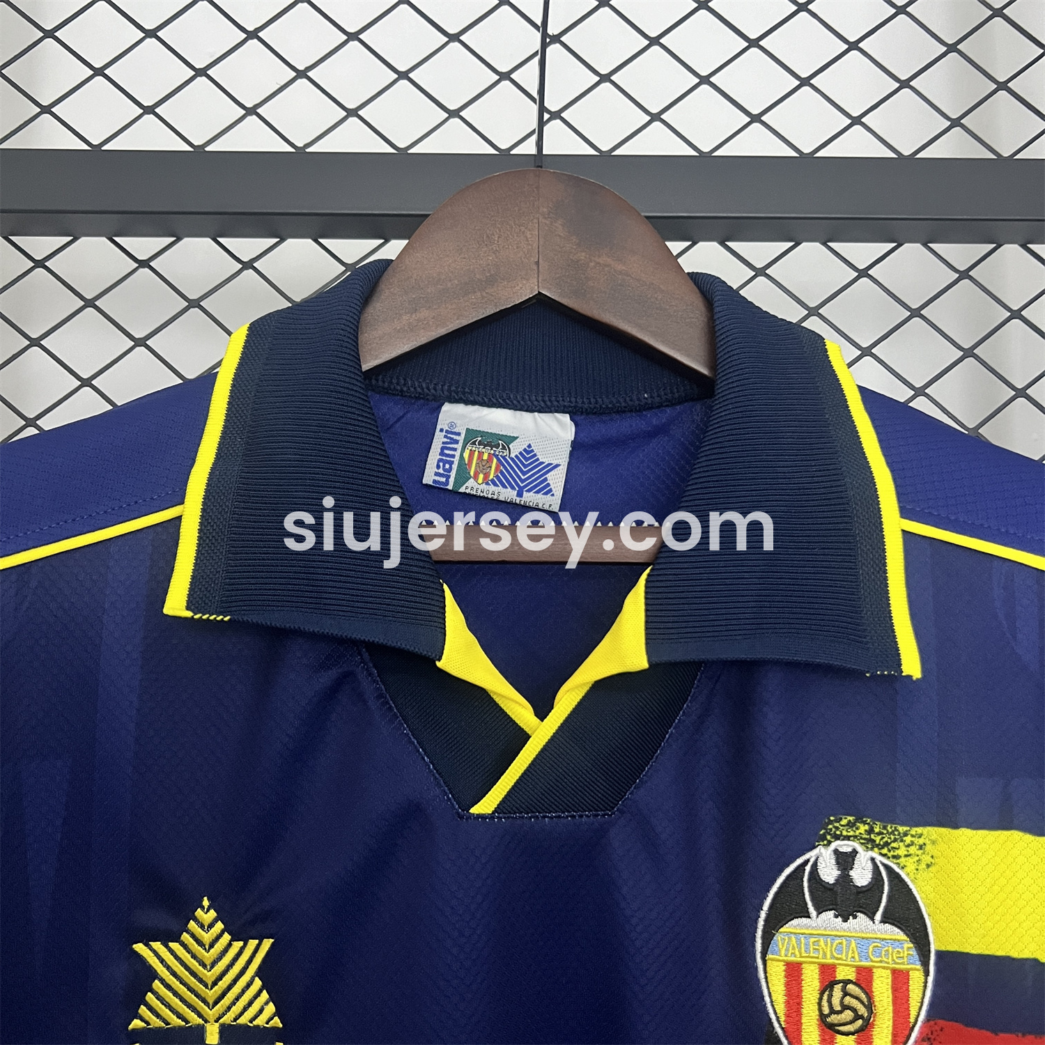 SIUjerseys-Retro Valencia 1996-97 Away Jersey