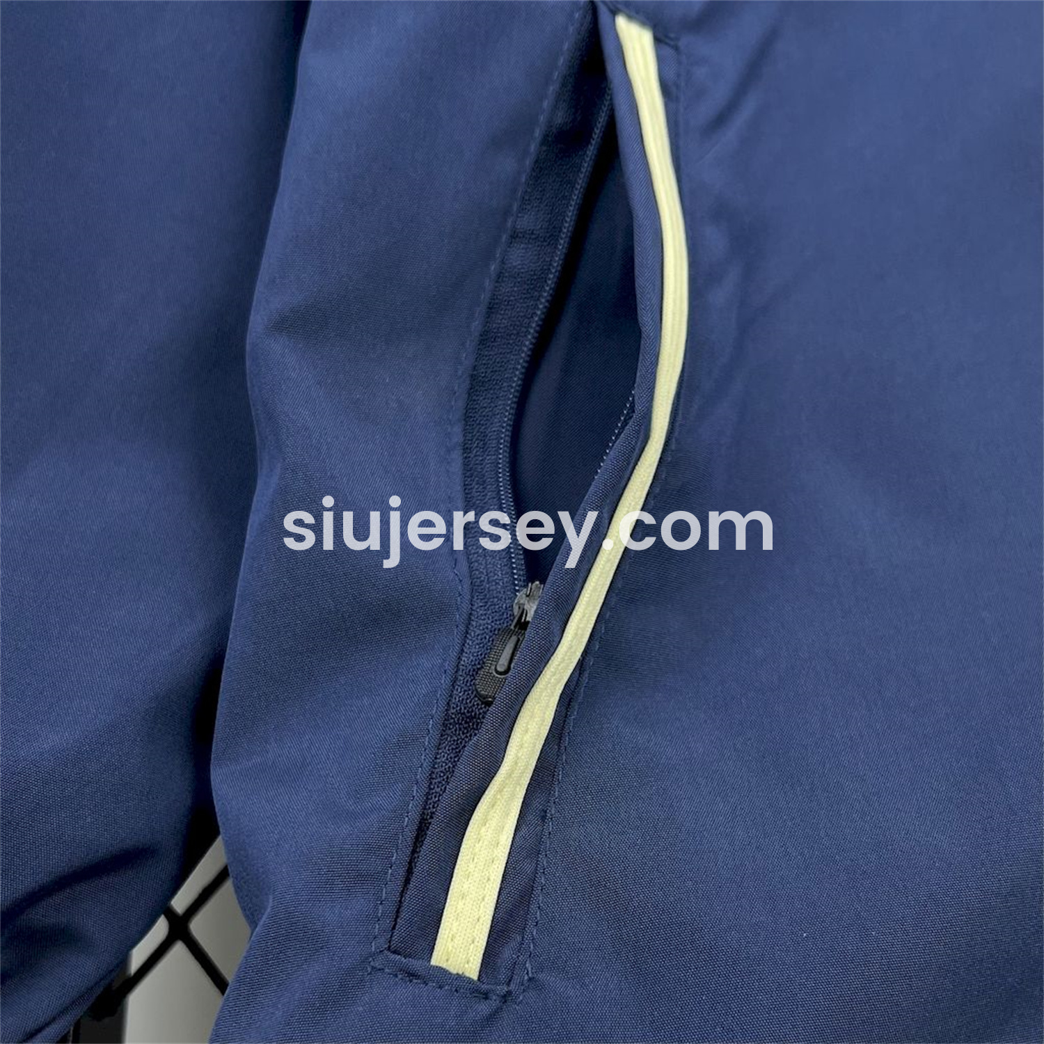 SIUjerseys-Retro C.H.E.L.S.E.A 2012-13 Player Windbreaker - Blue
