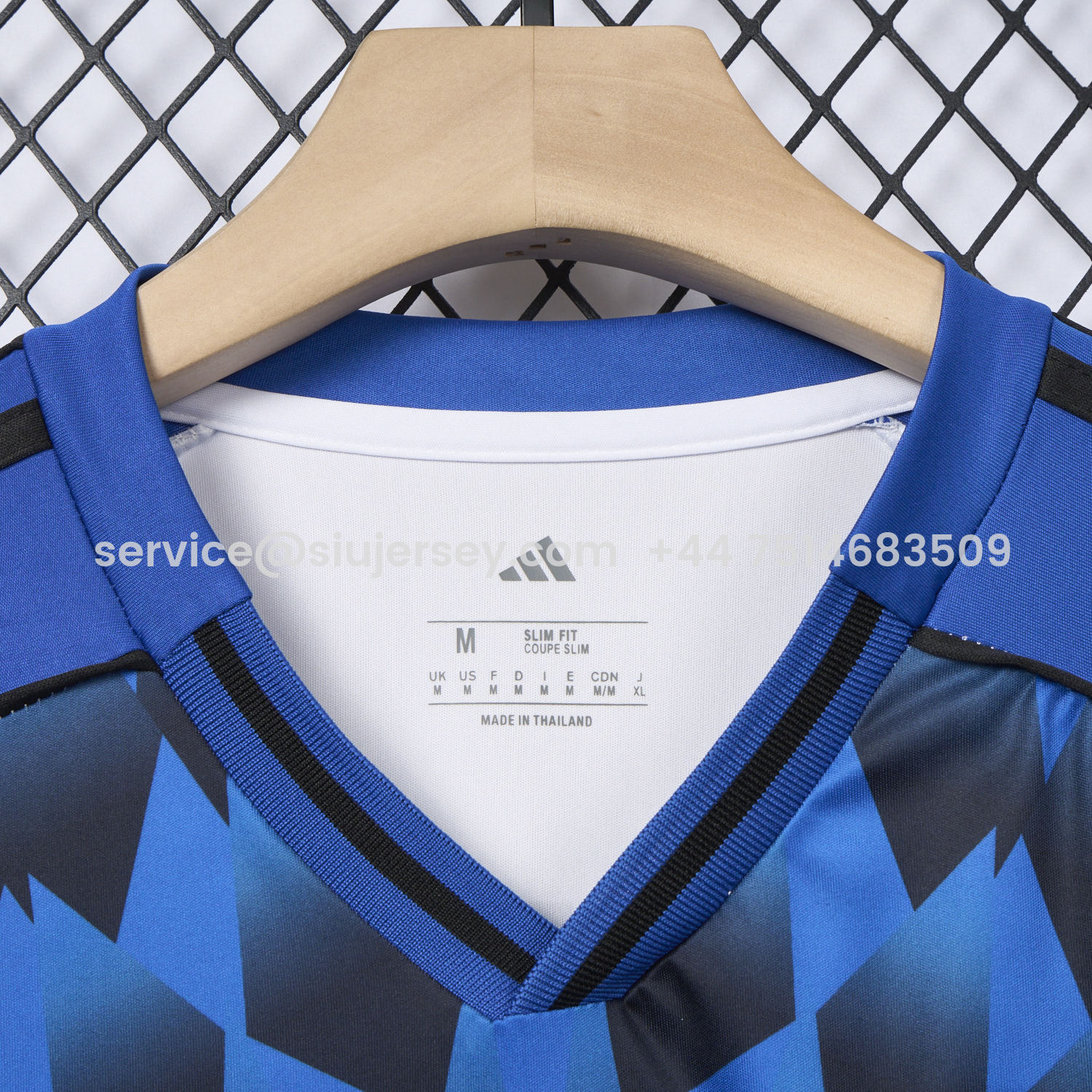 SIUjerseys-【Embroidered Team Badge】Hamburger SV 25-26 Home Jersey - Fans Version