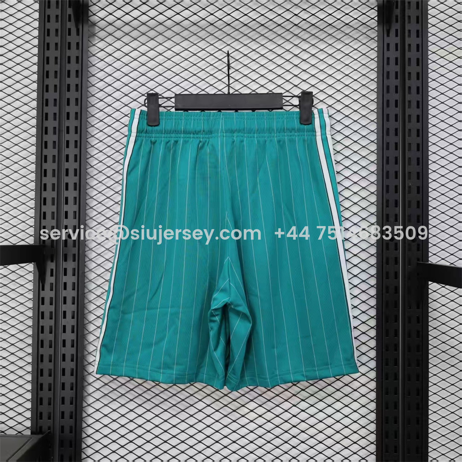 SIUjerseys-Liver.pool 25-26 Trefoil Cyan Travel Shorts - Player Version