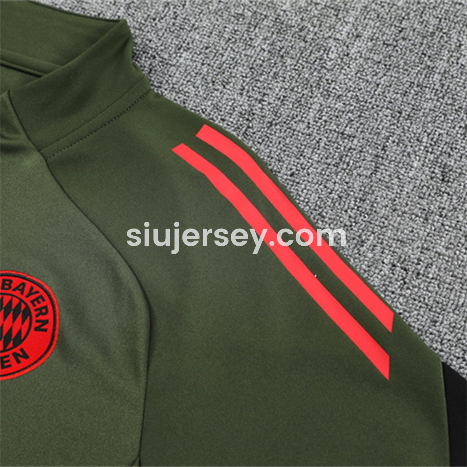 SIUjerseys-Bayern Munich 25-26 Long Sleeves Training Set - Green Top & Black Pants