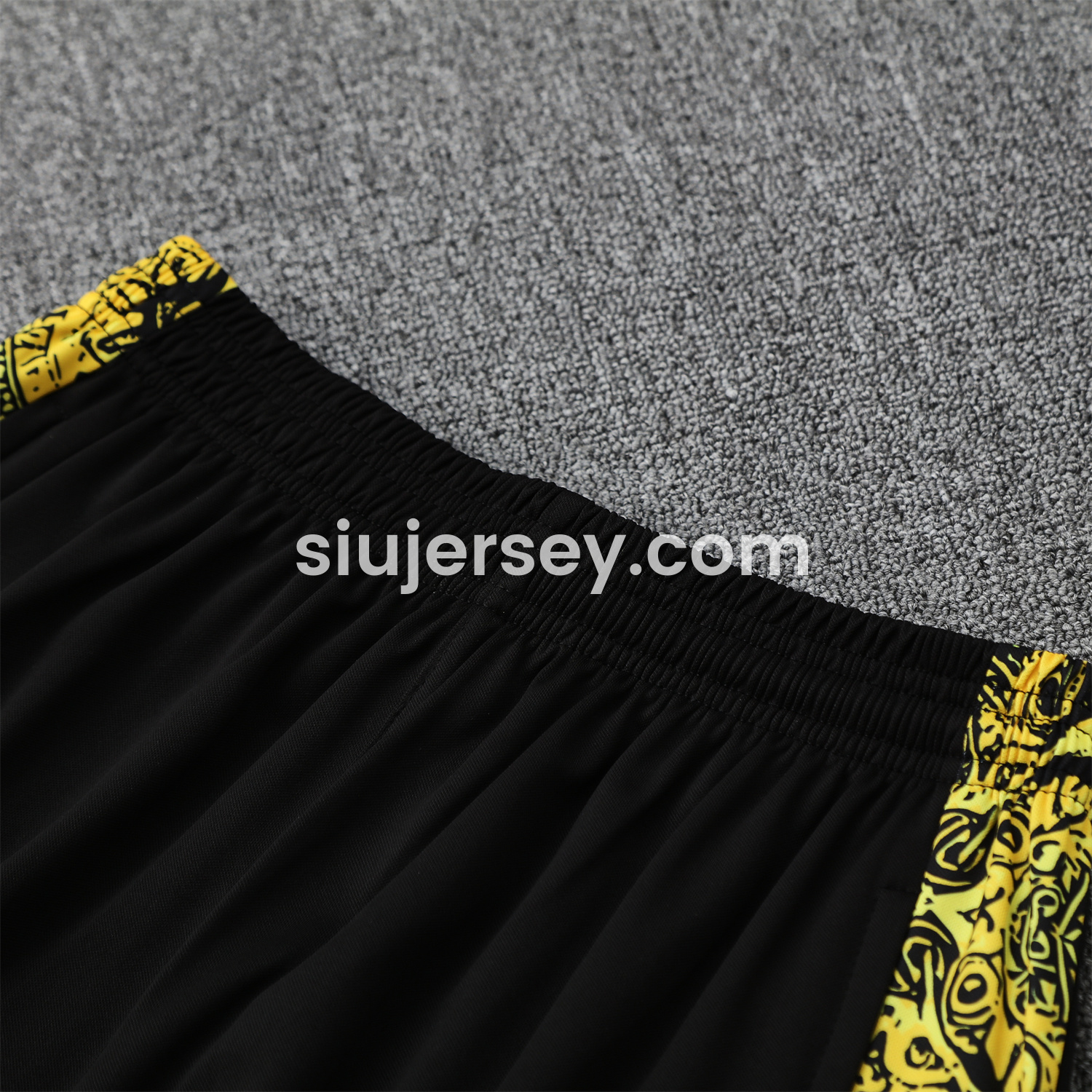 SIUjerseys-Brazil 25-26 Yellow Jesus Statue Vest Training Set - Yellow Vest & Black Shorts