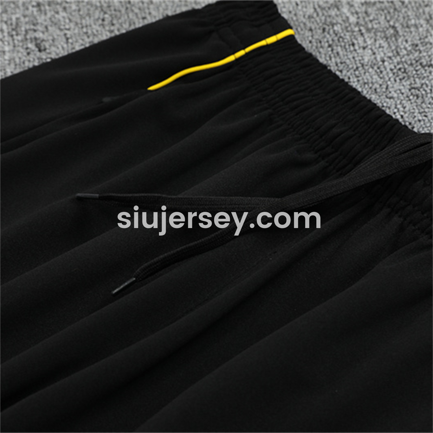 SIUjerseys-Real Madrid 25-26 Long Sleeve Training Set - Yellow Line White Top and Black Shorts