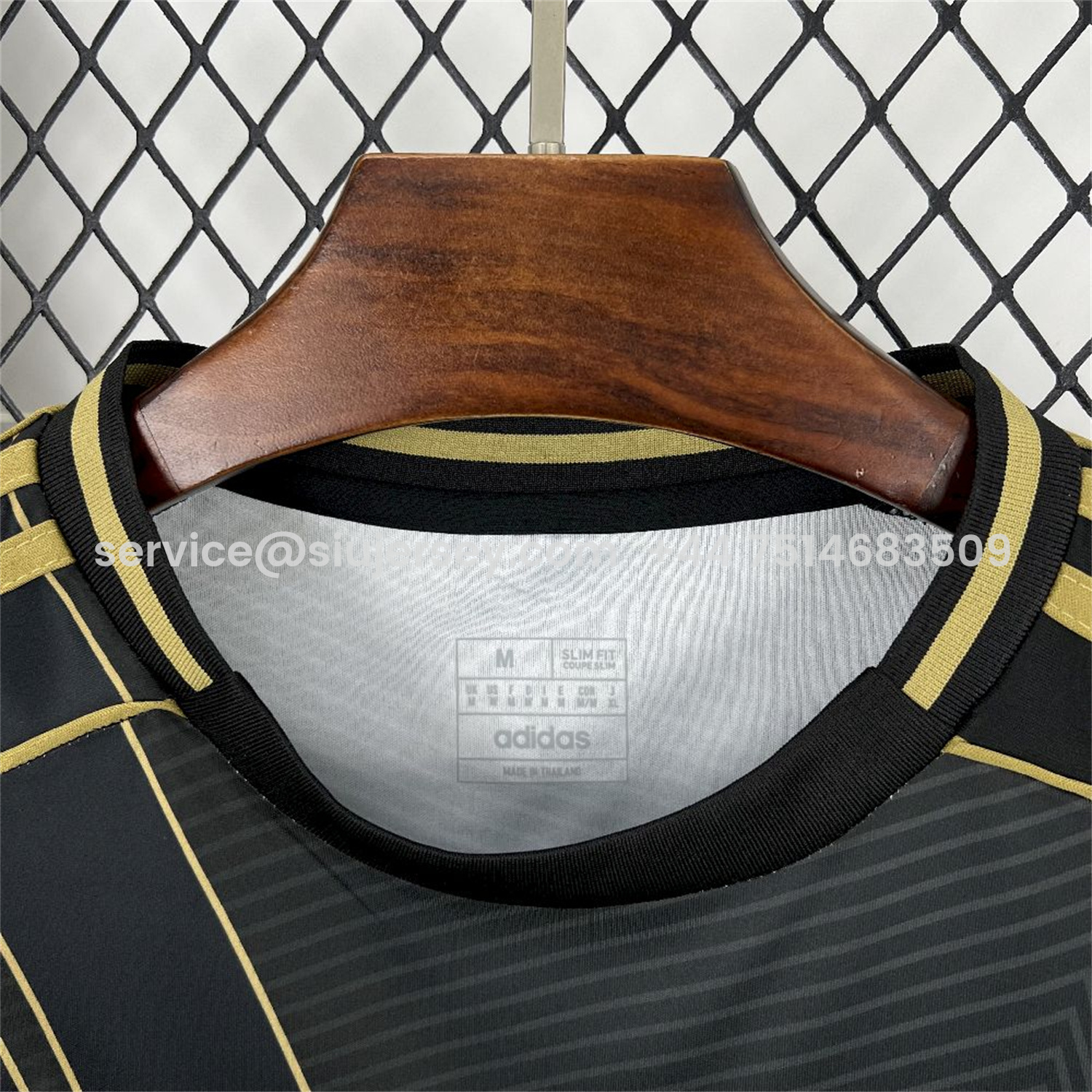 SIUjerseys-Bayern Munich 25-26 Black Gold Special Edition Jersey - Fans Version