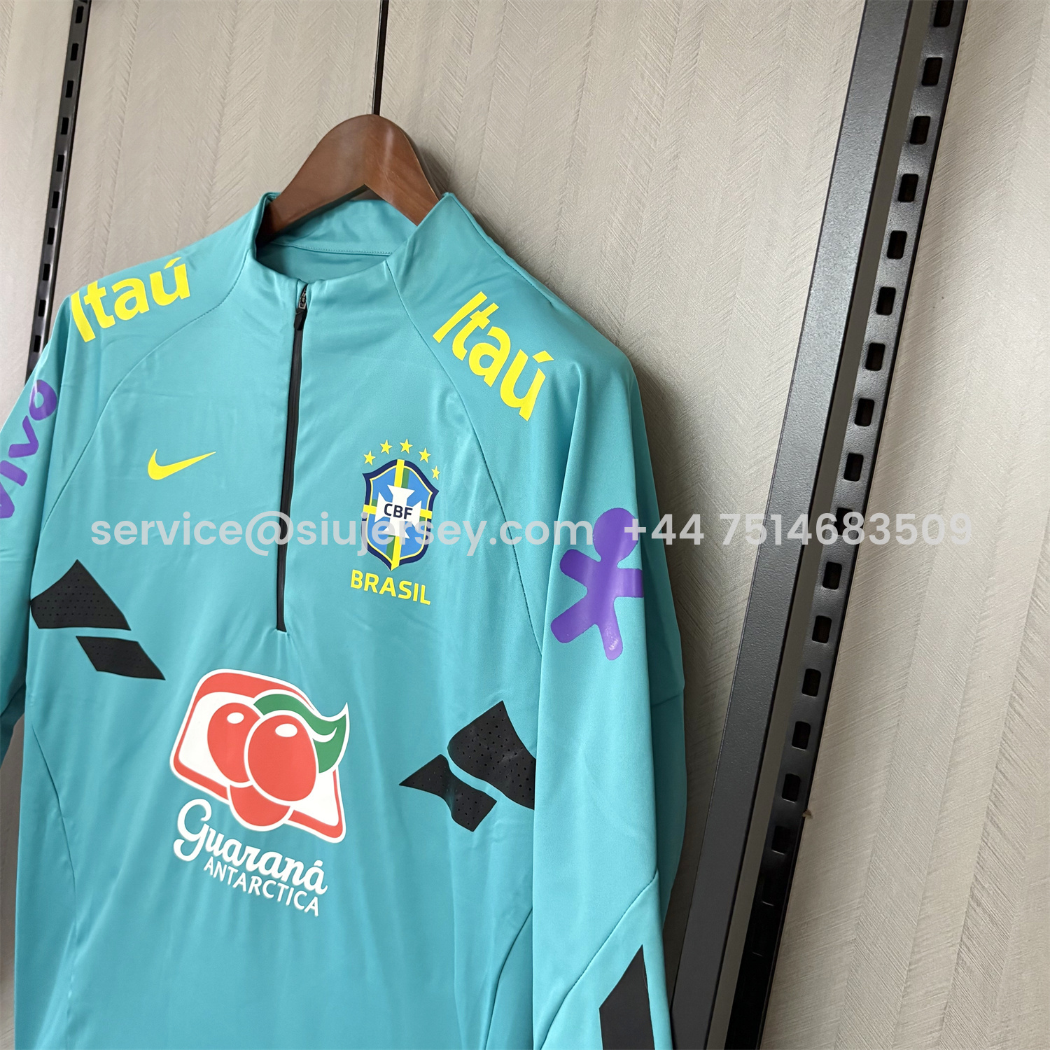 SIUjerseys-Retro Brazil 2022 Pre-Match Cyan Windbreaker