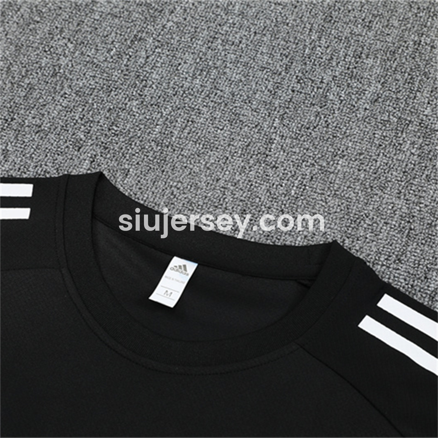 SIUjerseys-Real Madrid 25-26 Short-Sleeve Training Set - Yellow Line Black Top and Black Shorts