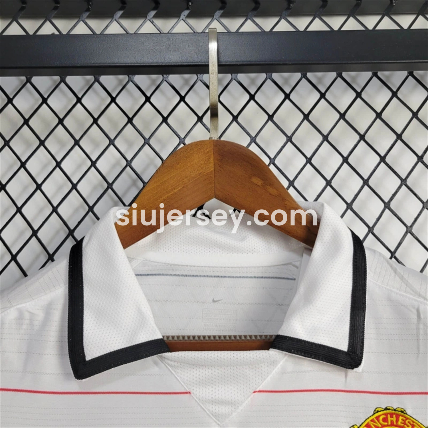 SIUjerseys-Retro Manchester United 04-06 Third Jersey