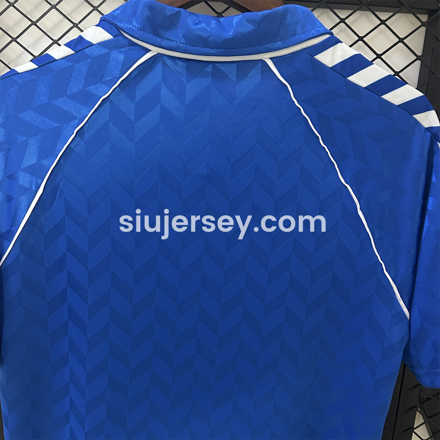 SIUjerseys-Retro Real Madrid 1986-88 Away Jersey