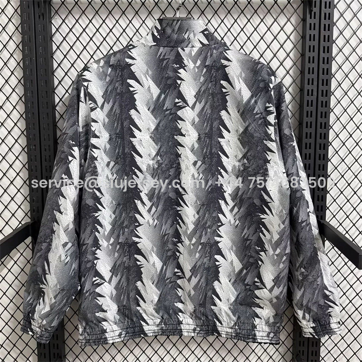 SIUjerseys-Juventus 25-26 Double Sided Reversible Windbreaker - Black & Grey