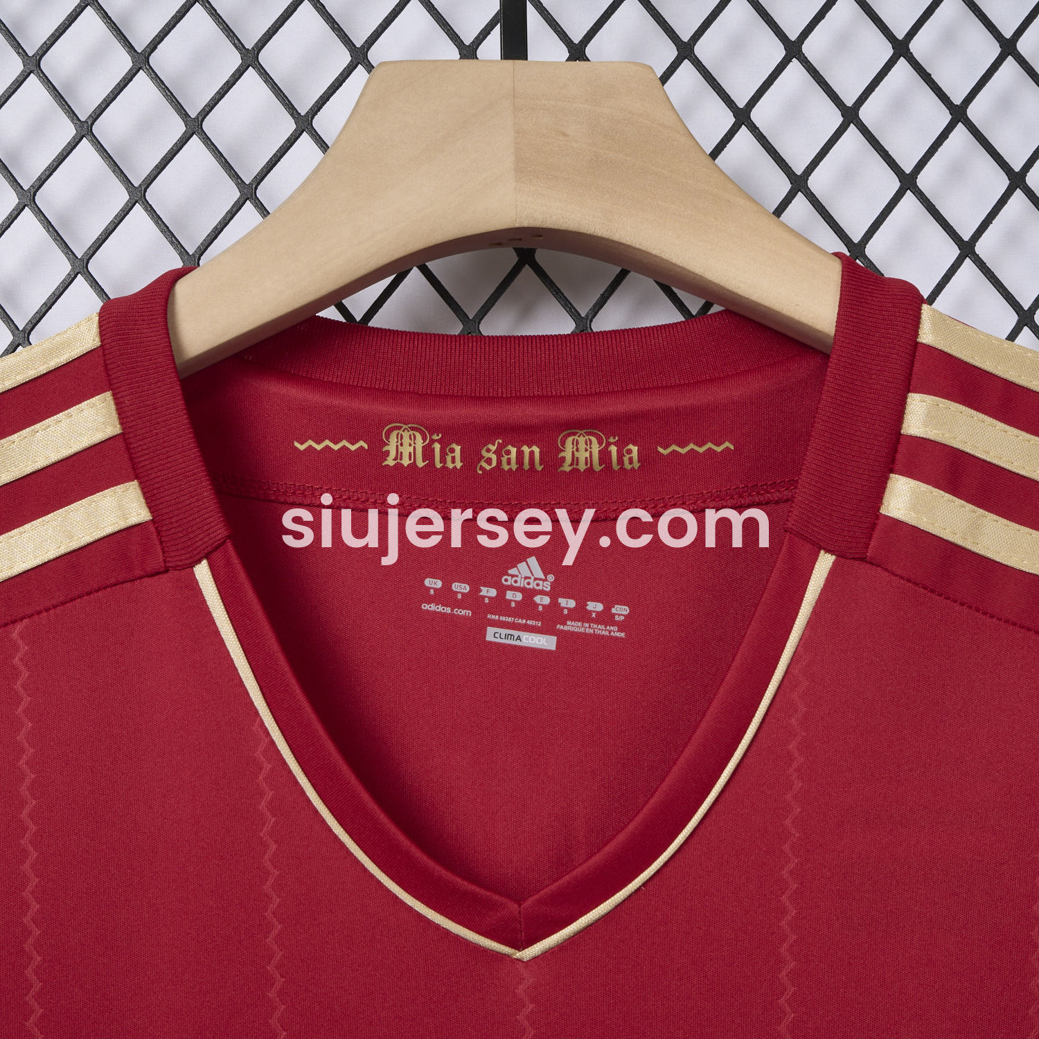 SIUjerseys-Retro Bayern Munich 2012-13 Home Jersey