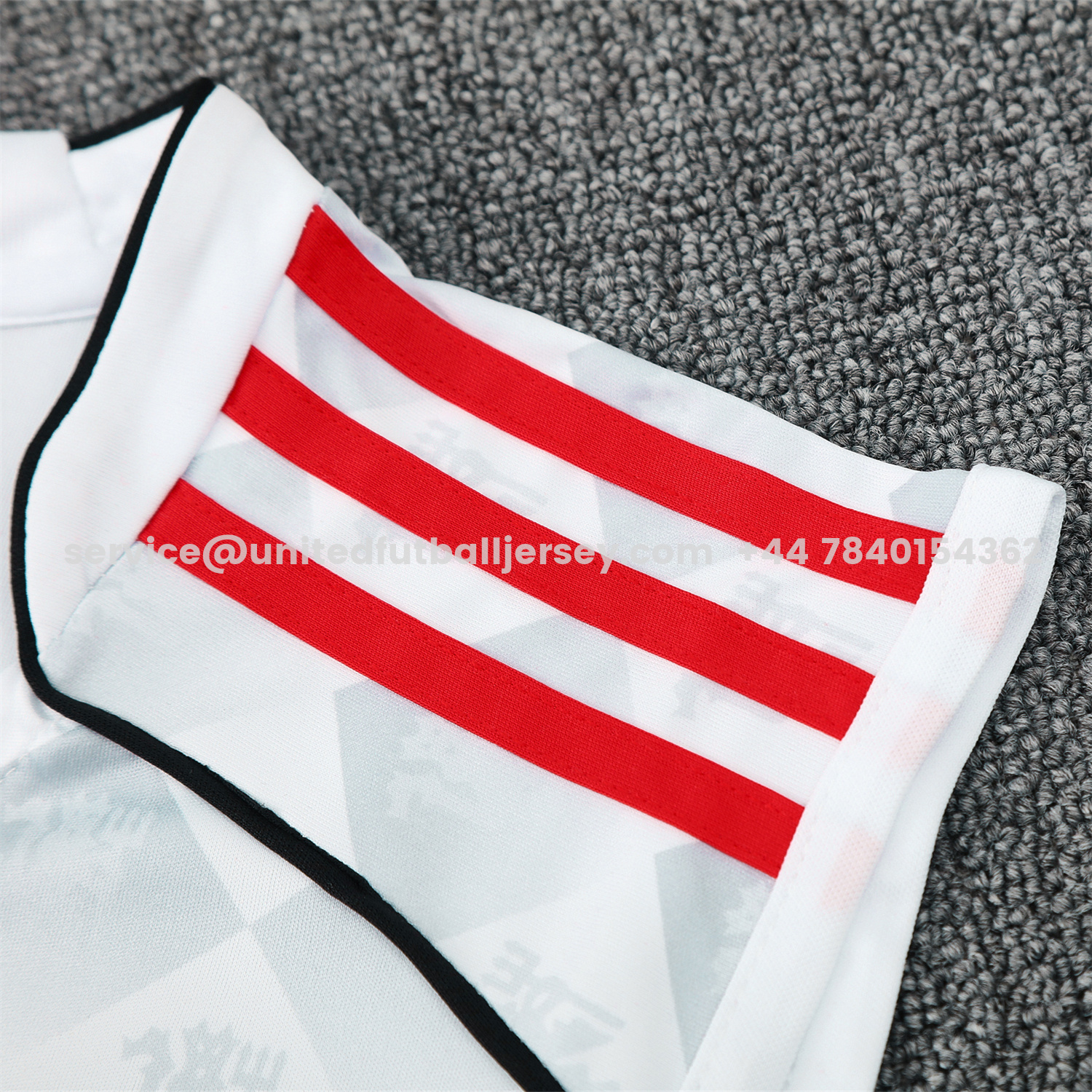 unitedfutballjersey-Manchester United 25-26 Vest Training Set - Red Edge White Vest & Black Shorts