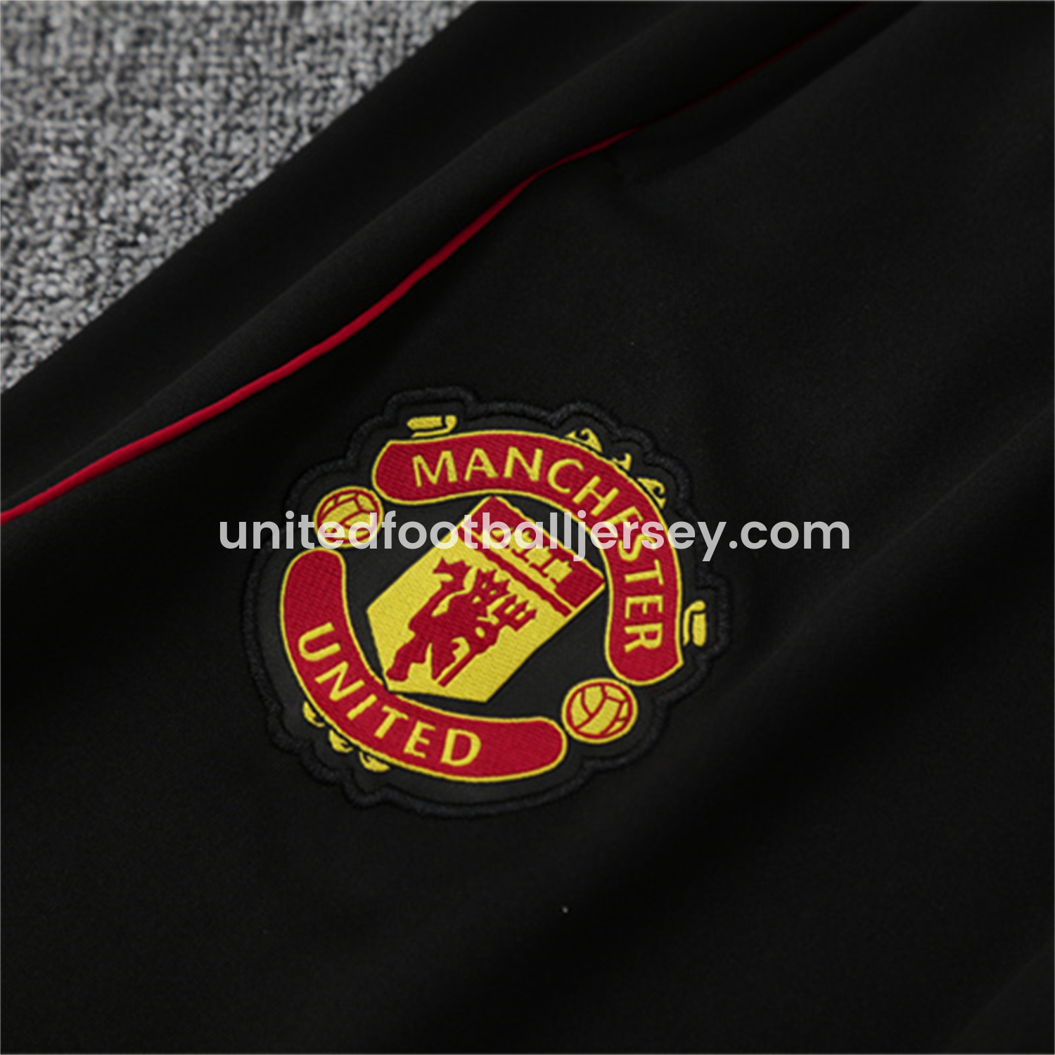 unitedfutballjersey-Manchester United 25-26 Long Sleeves Training Set - White Top & Black Pants