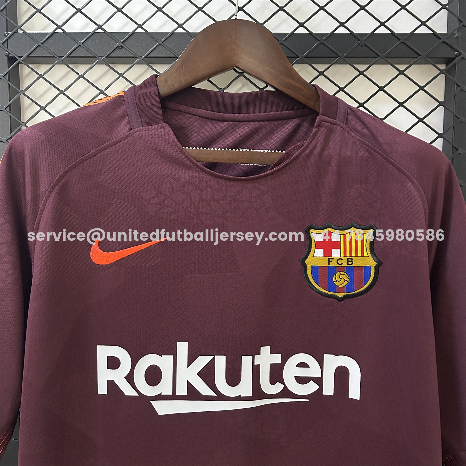 unitedfutballjersey-Retro Barcelona 17-18 Third Jersey