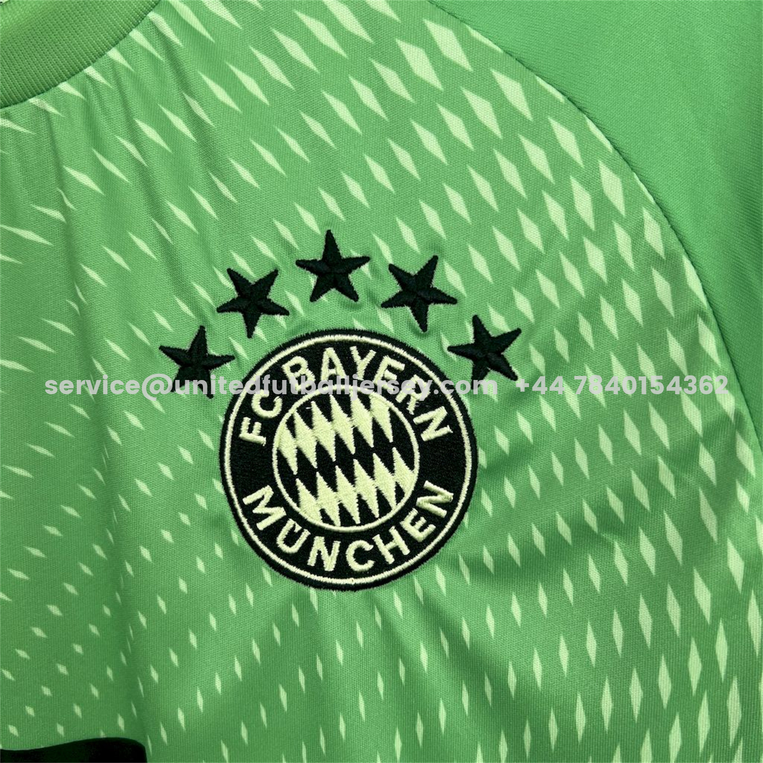 unitedfutballjersey-Bayern Munich 25-26 Green Goalkeeper Jersey - Fans Version