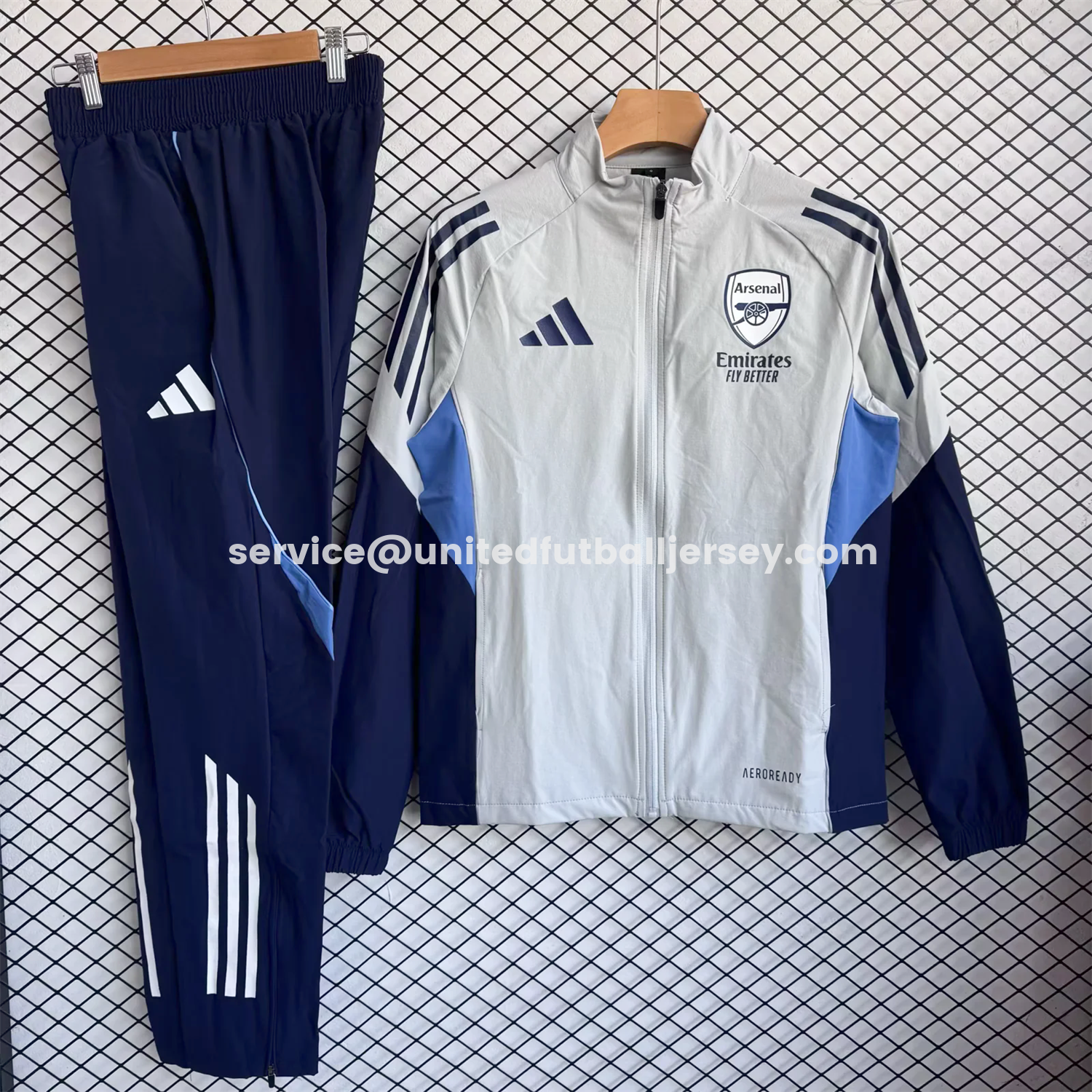 unitedfutballjersey-Arsenal 25-26 Windbreaker Training Set - Light Grey Top and Blue Pants