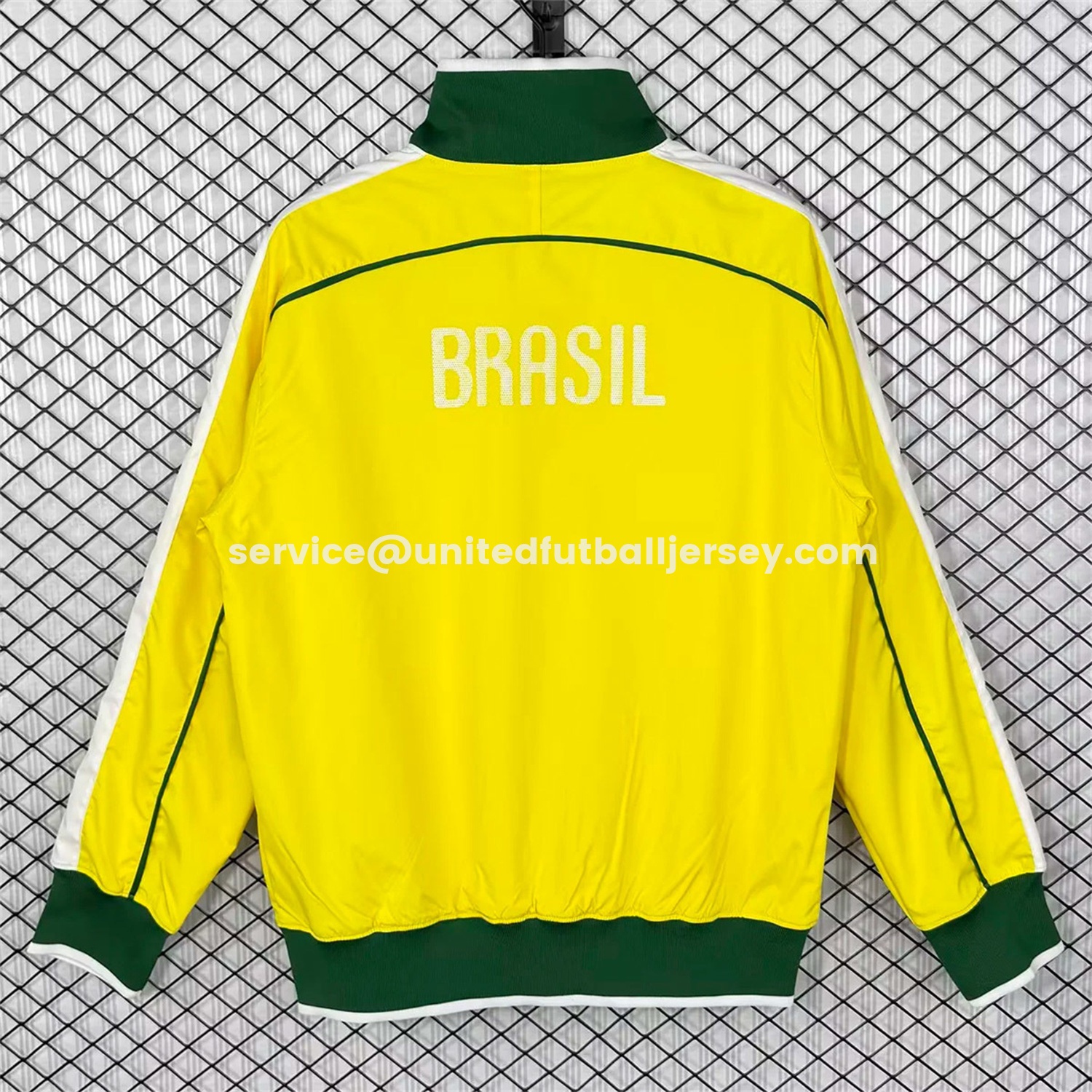unitedfutballjersey-Retro Brazil 2010 Home Yellow Windbreaker