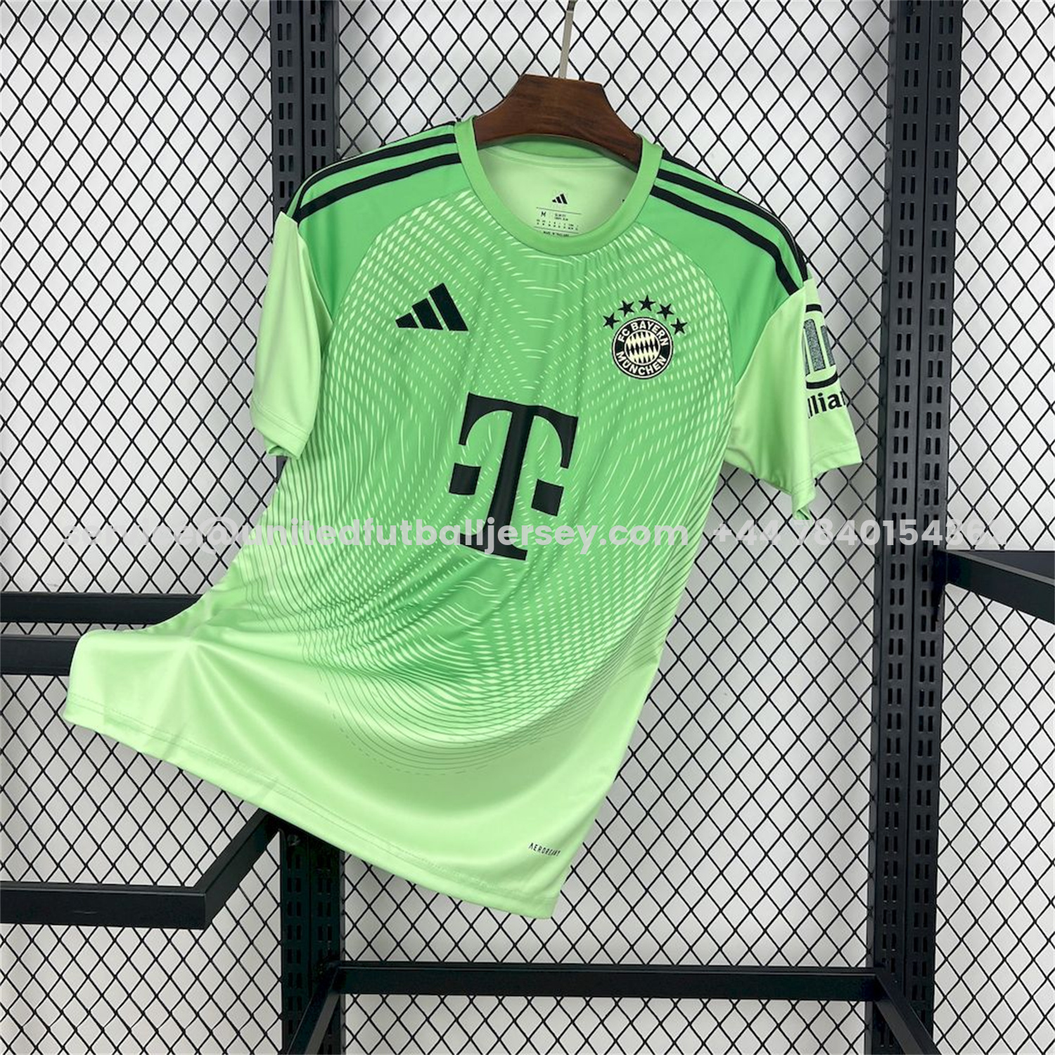 unitedfutballjersey-Bayern Munich 25-26 Green Goalkeeper Jersey - Fans Version
