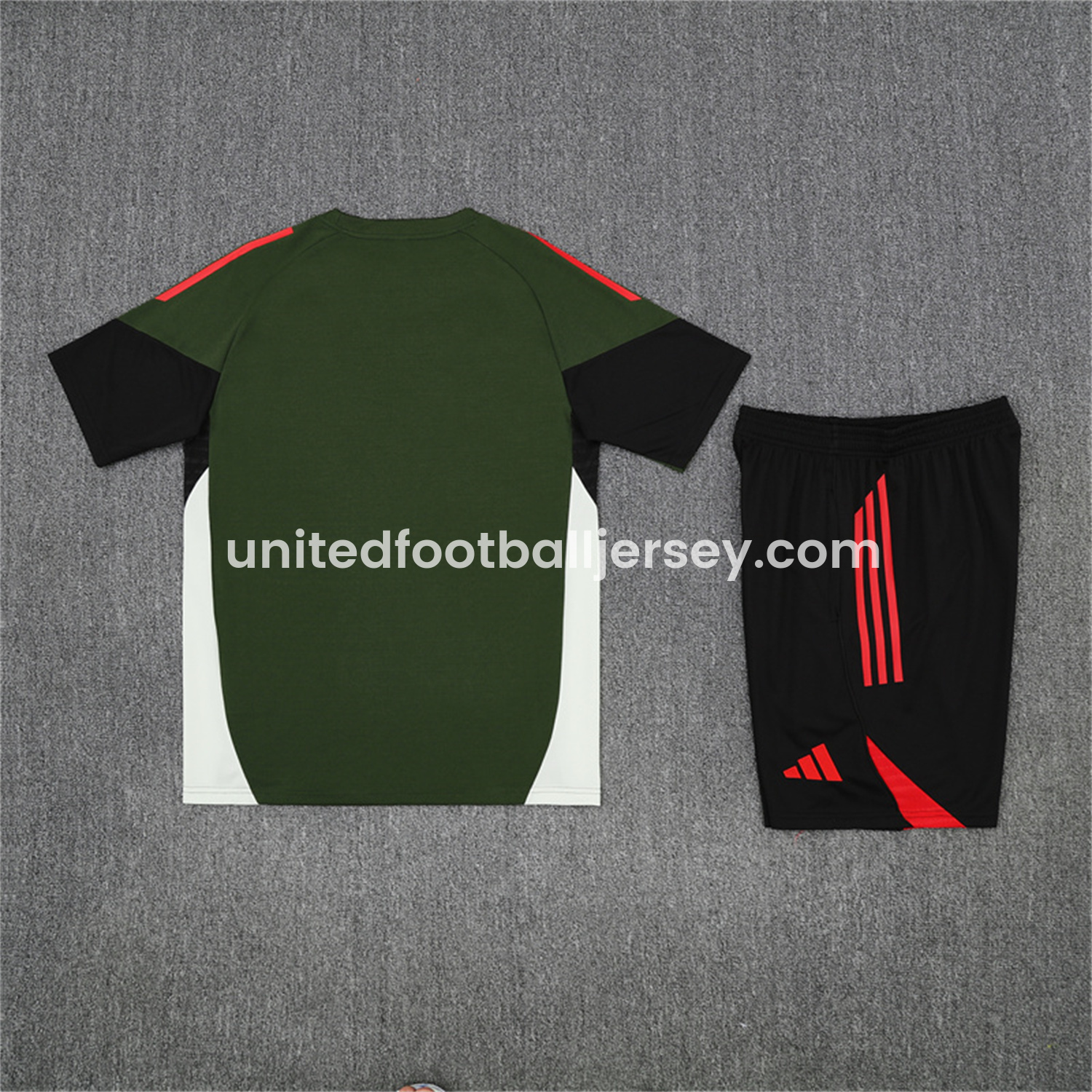 unitedfutballjersey-Bayern Munich 25-26 Short-Sleeve Training Set - Green Top & Black shorts