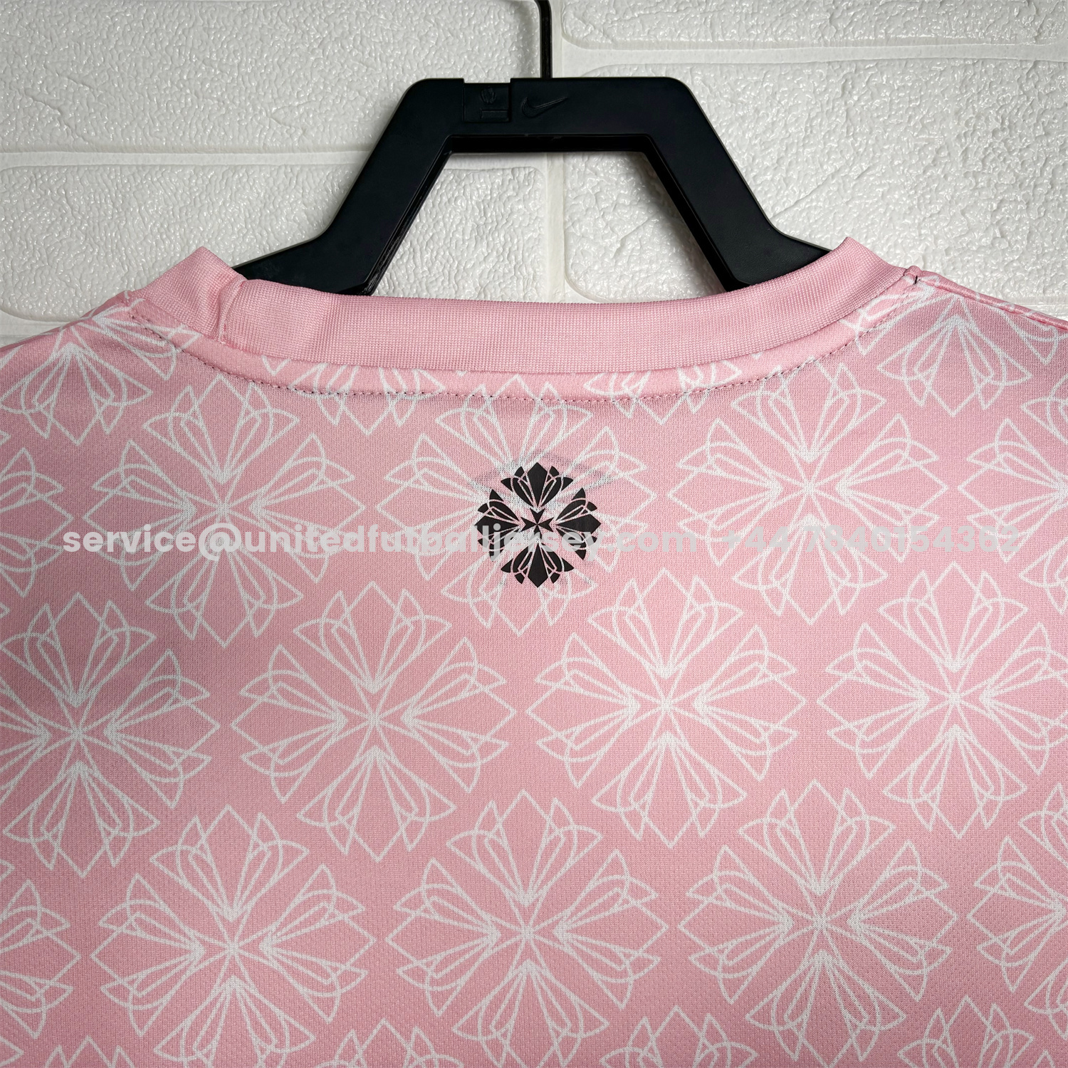 unitedfutballjersey-El Salvador 2025-26 Pink Pre-Match Jersey - Fans Version