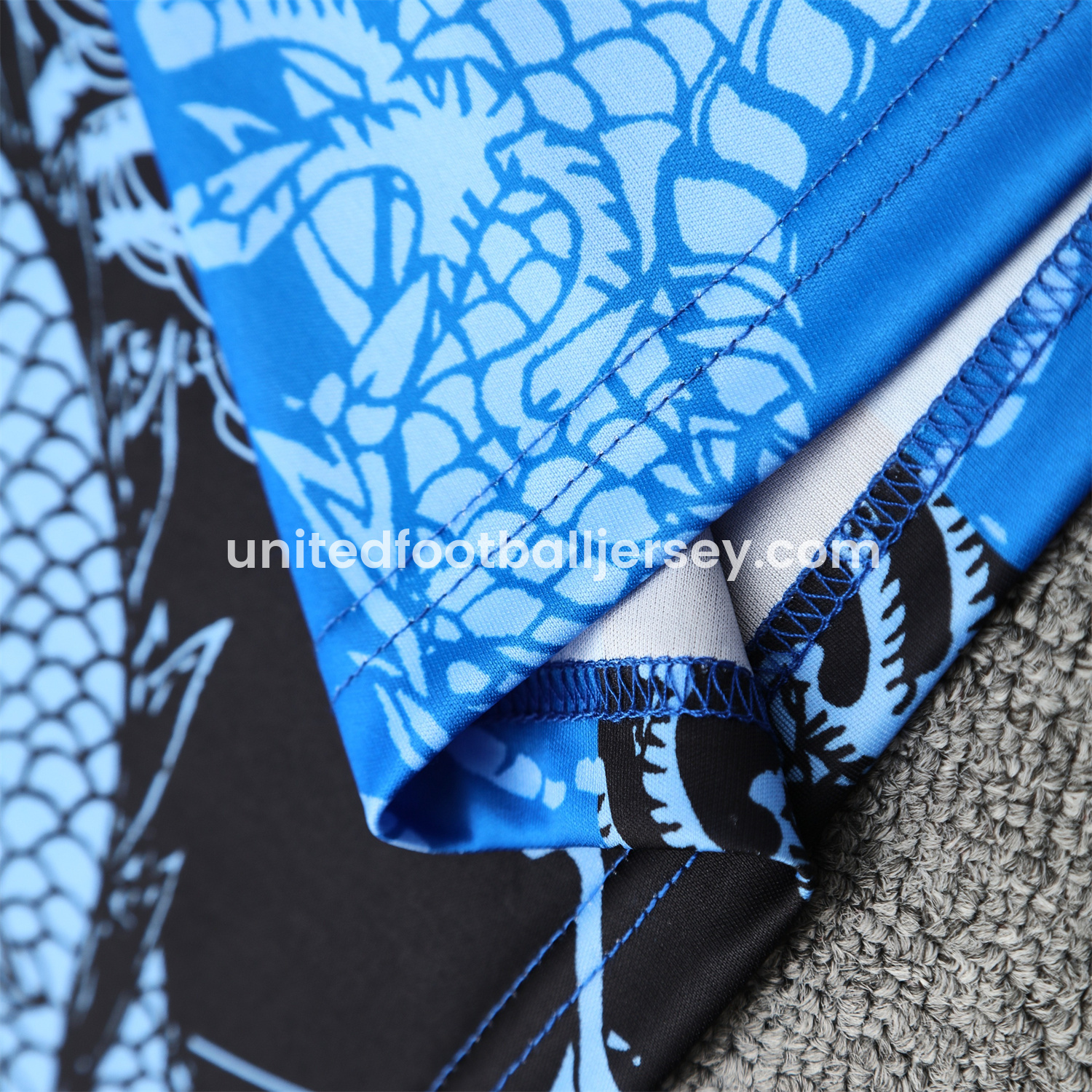 unitedfutballjersey-Real Madrid 25-26 Vest Training Set - Blue Black Dragon Vest & Black-White Shorts