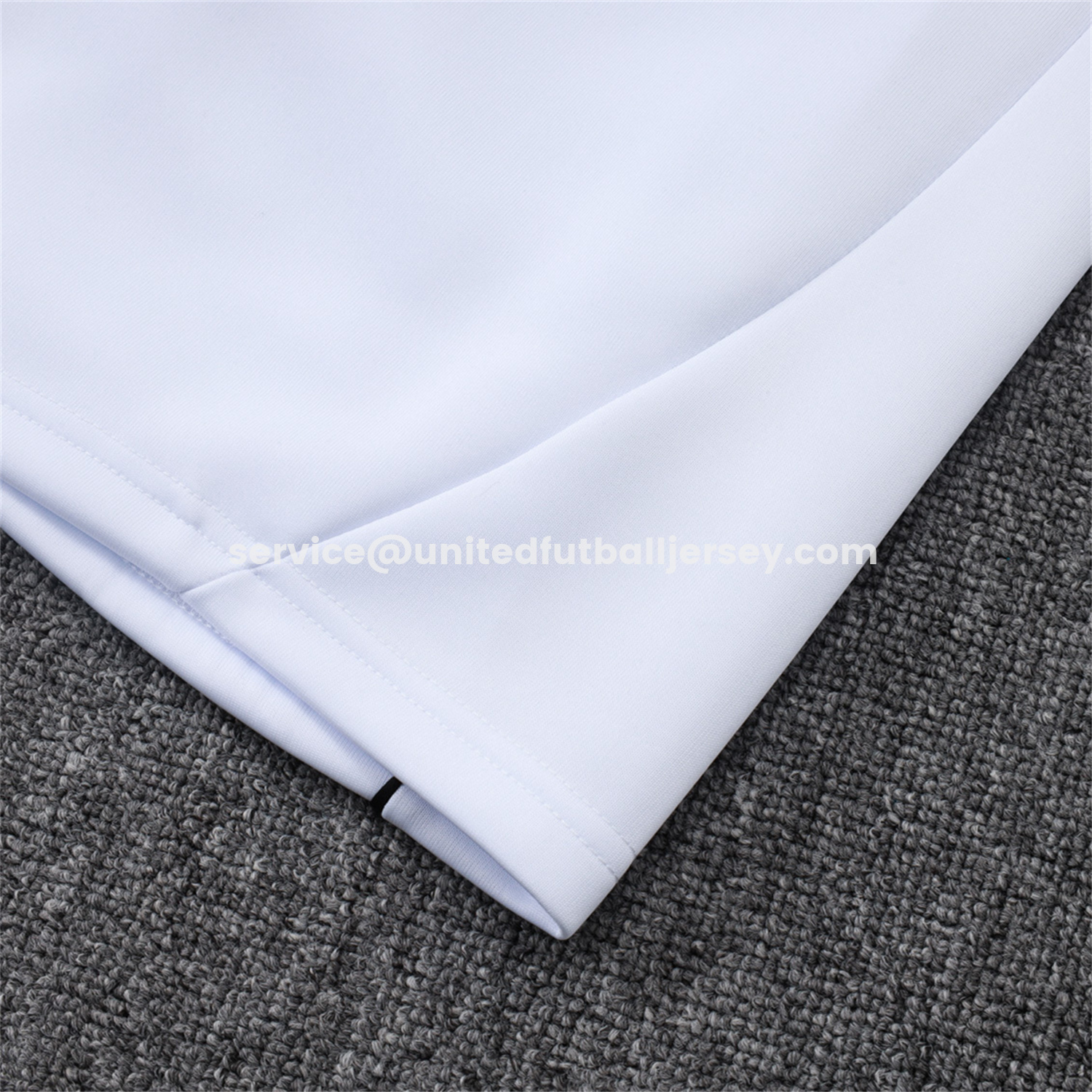 unitedfutballjersey-Real Madrid 25-26 Unsponsored Long Sleeve Training Set - White Top & Black Pants