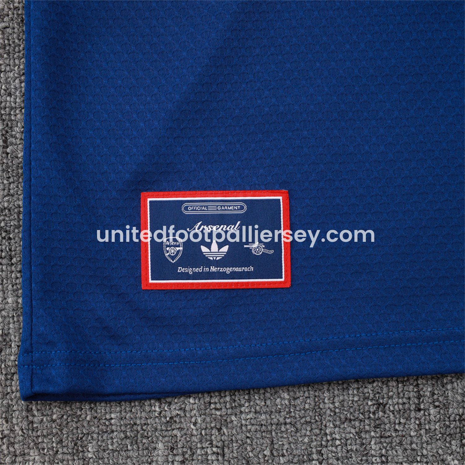 unitedfutballjersey-Arsenal 25-26 Throwback Trefoil Short-Sleeve Training Set - Royal Blue Top and Shorts