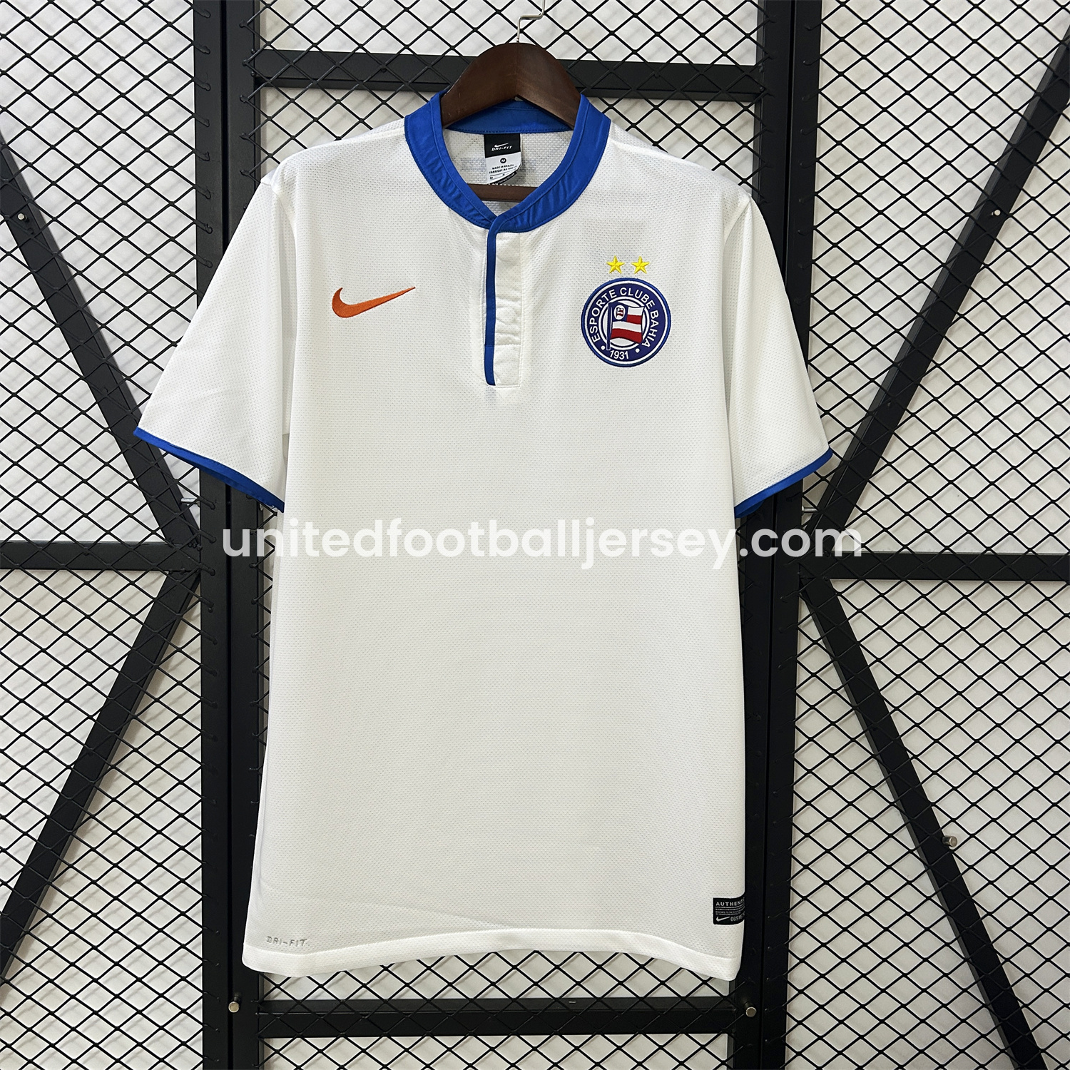 unitedfutballjersey-Retro Bahia 2013-14 Home Unsponsored Jersey