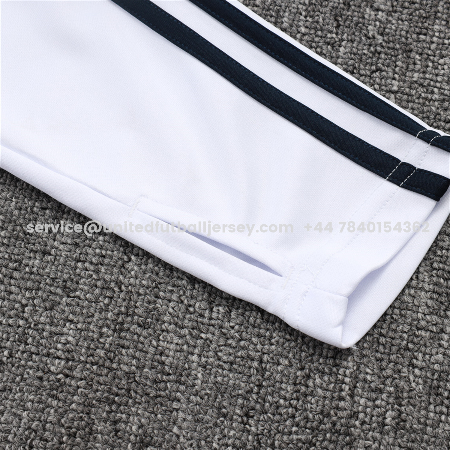 unitedfutballjersey-Real Madrid 25-26 Long Sleeve Training Set - White Urban Purist Style and Deep Blue Pants